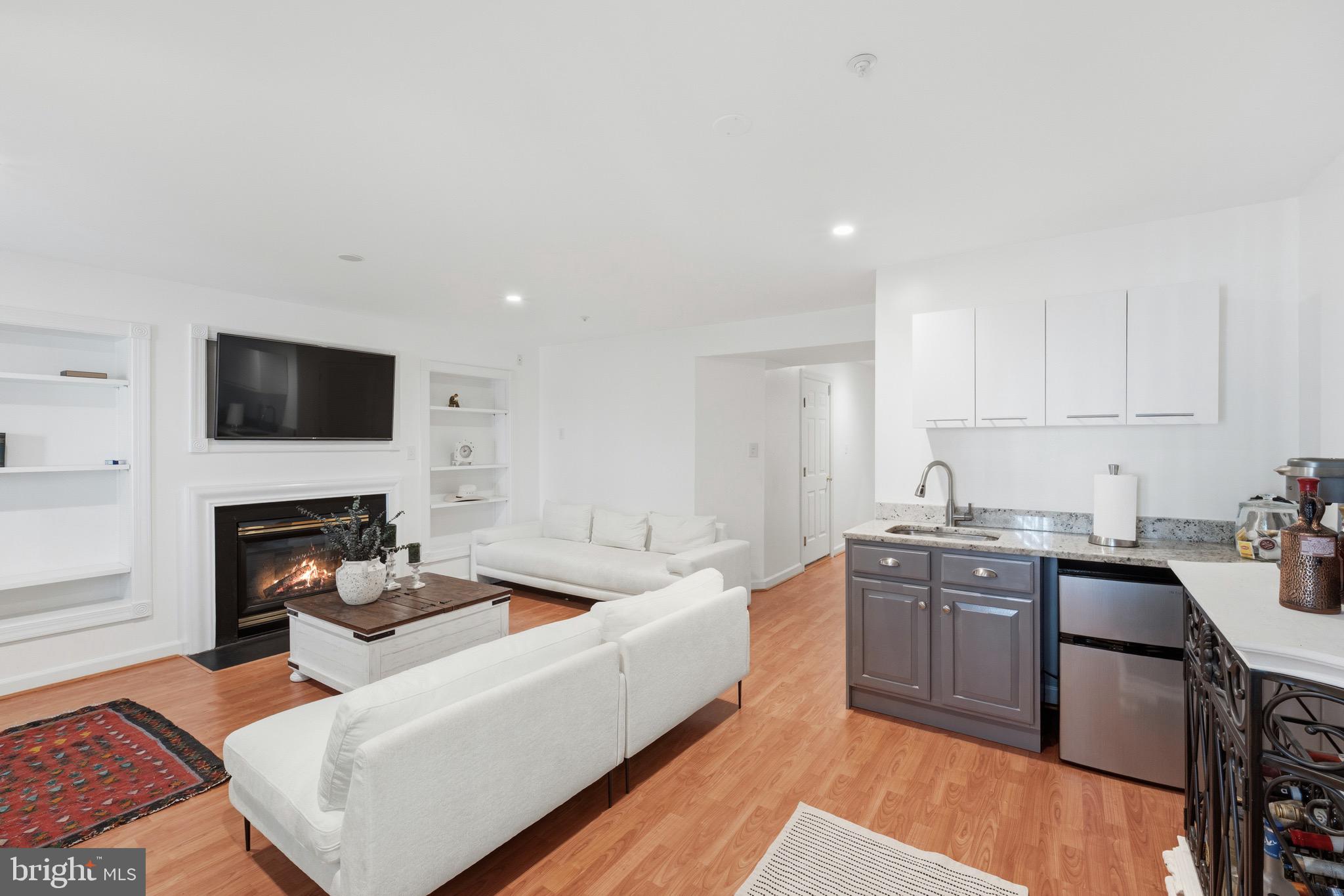 QUINCE ORCHARD PARK - Residential