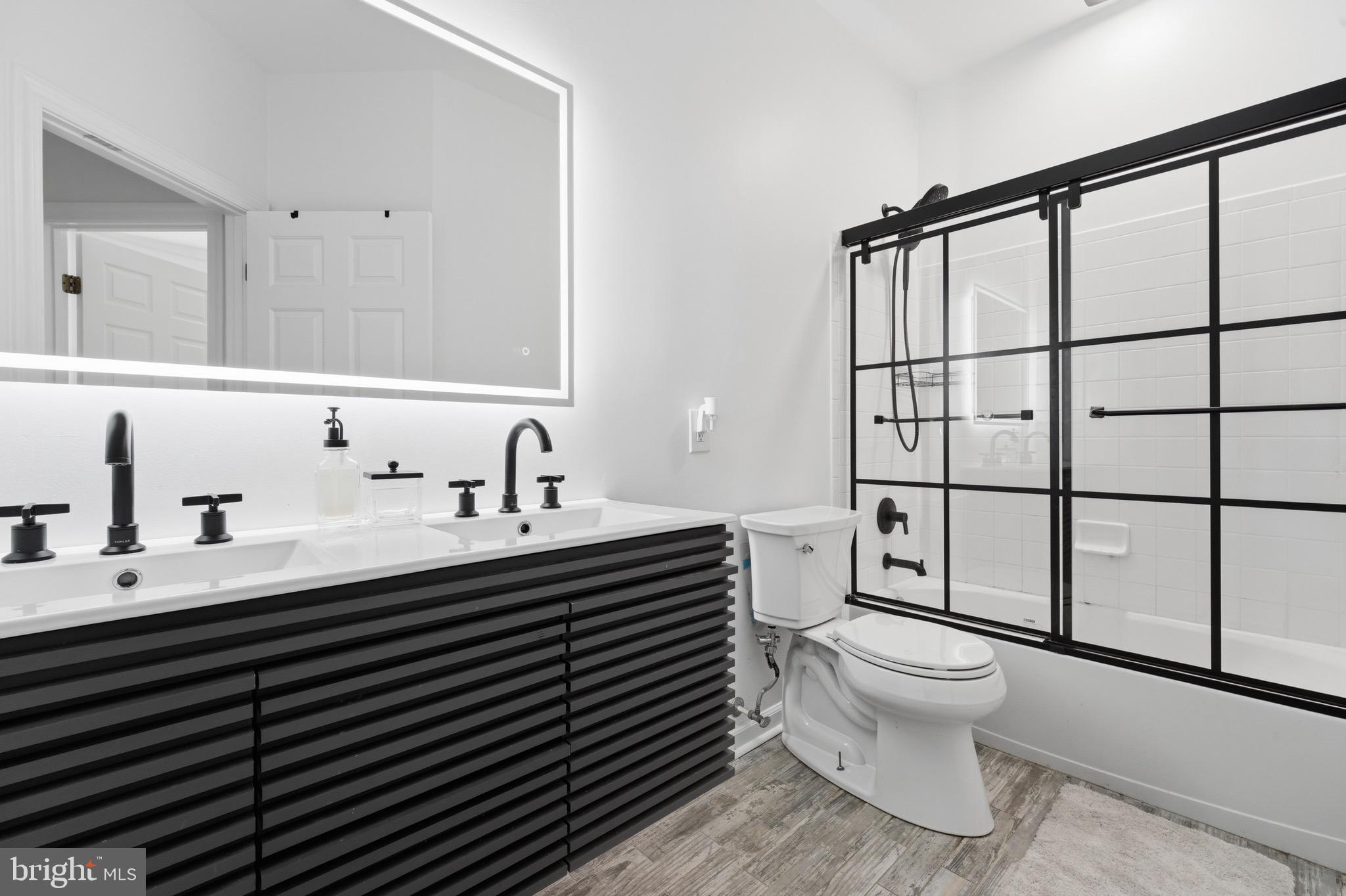 QUINCE ORCHARD PARK - Residential