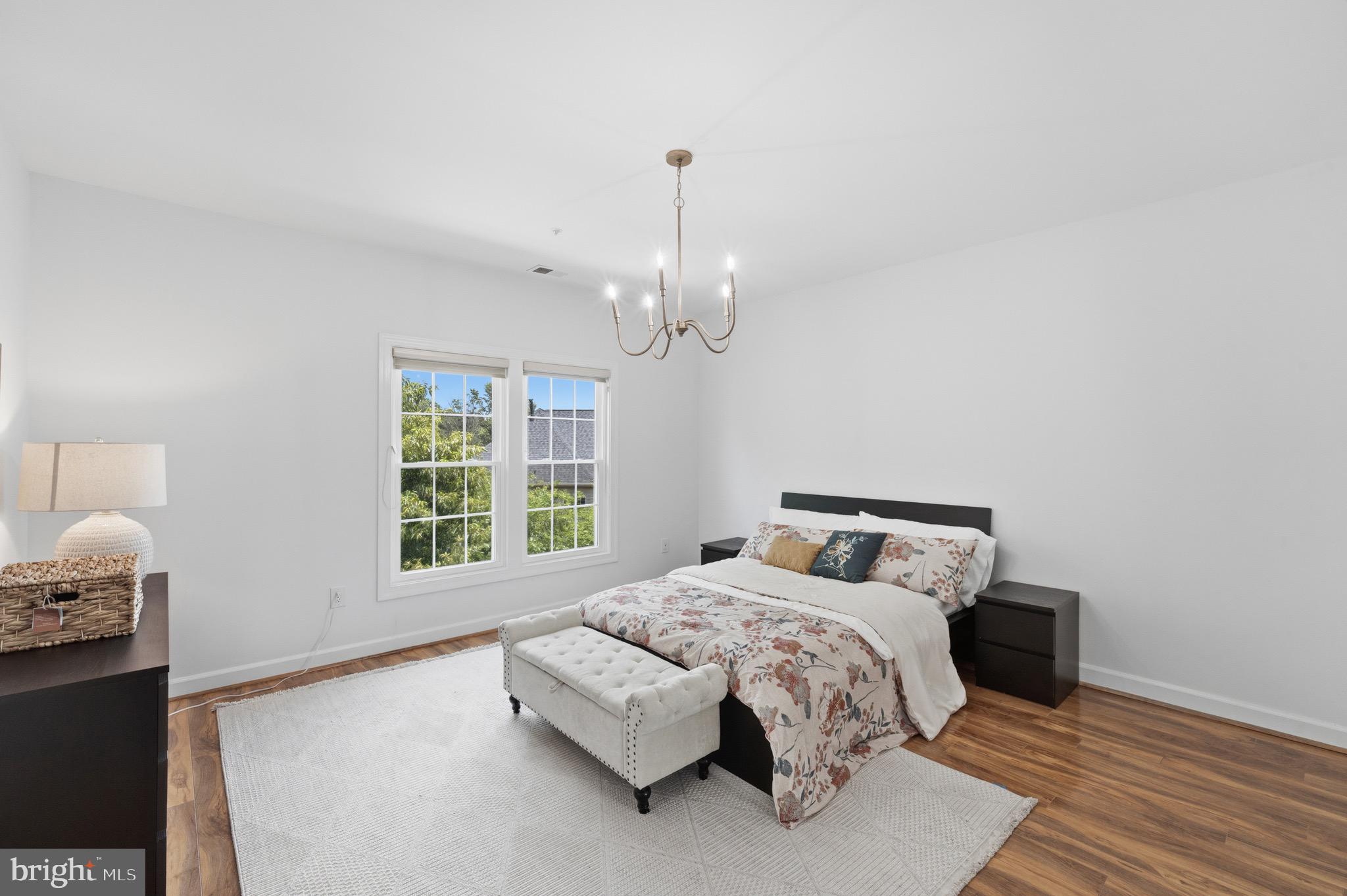 QUINCE ORCHARD PARK - Residential