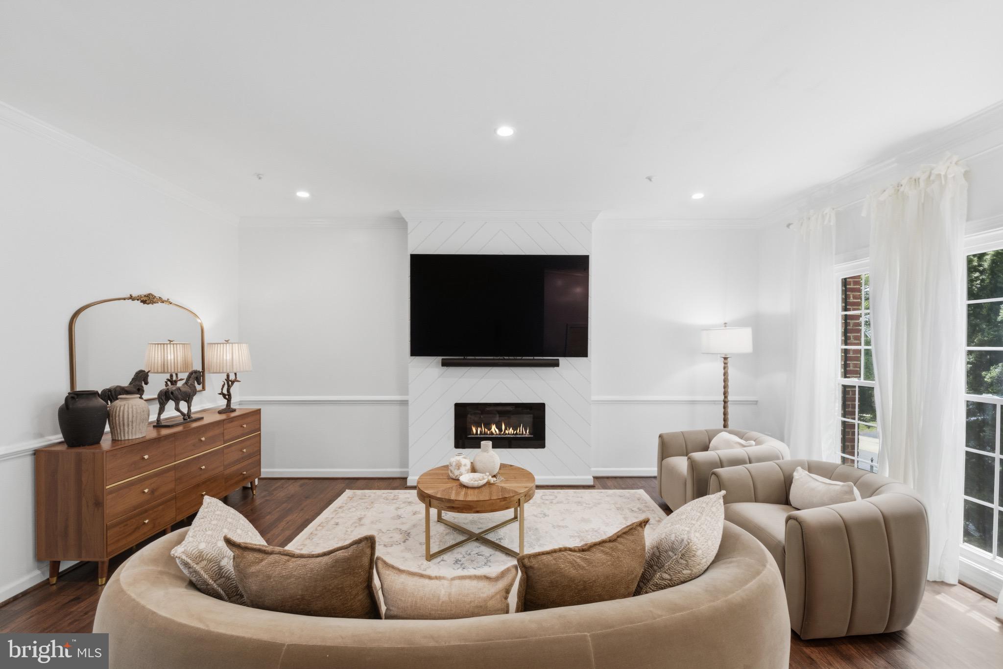 QUINCE ORCHARD PARK - Residential