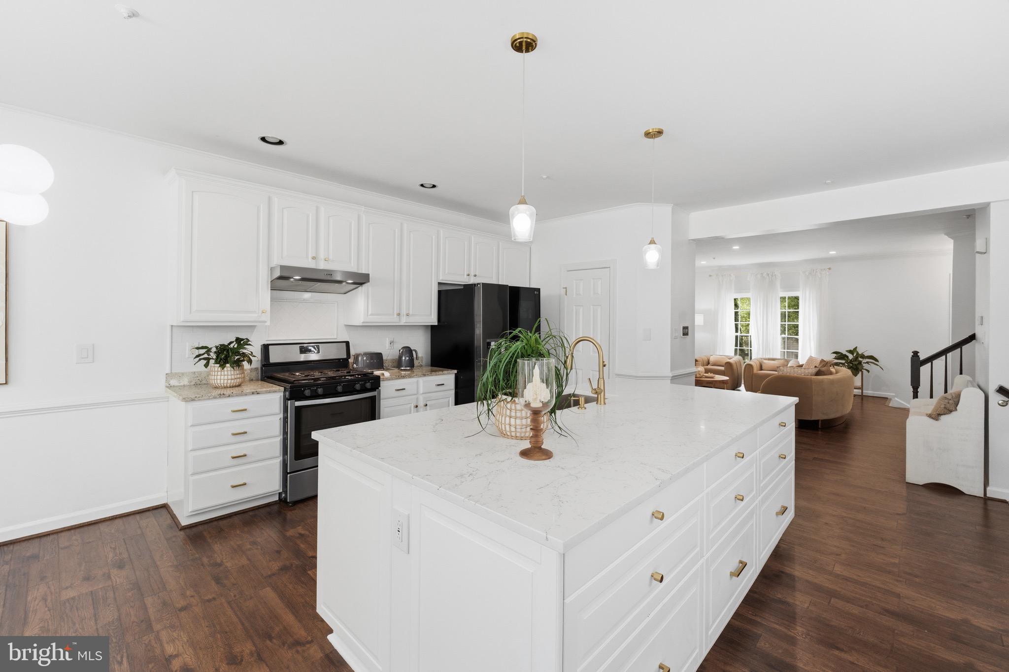 QUINCE ORCHARD PARK - Residential
