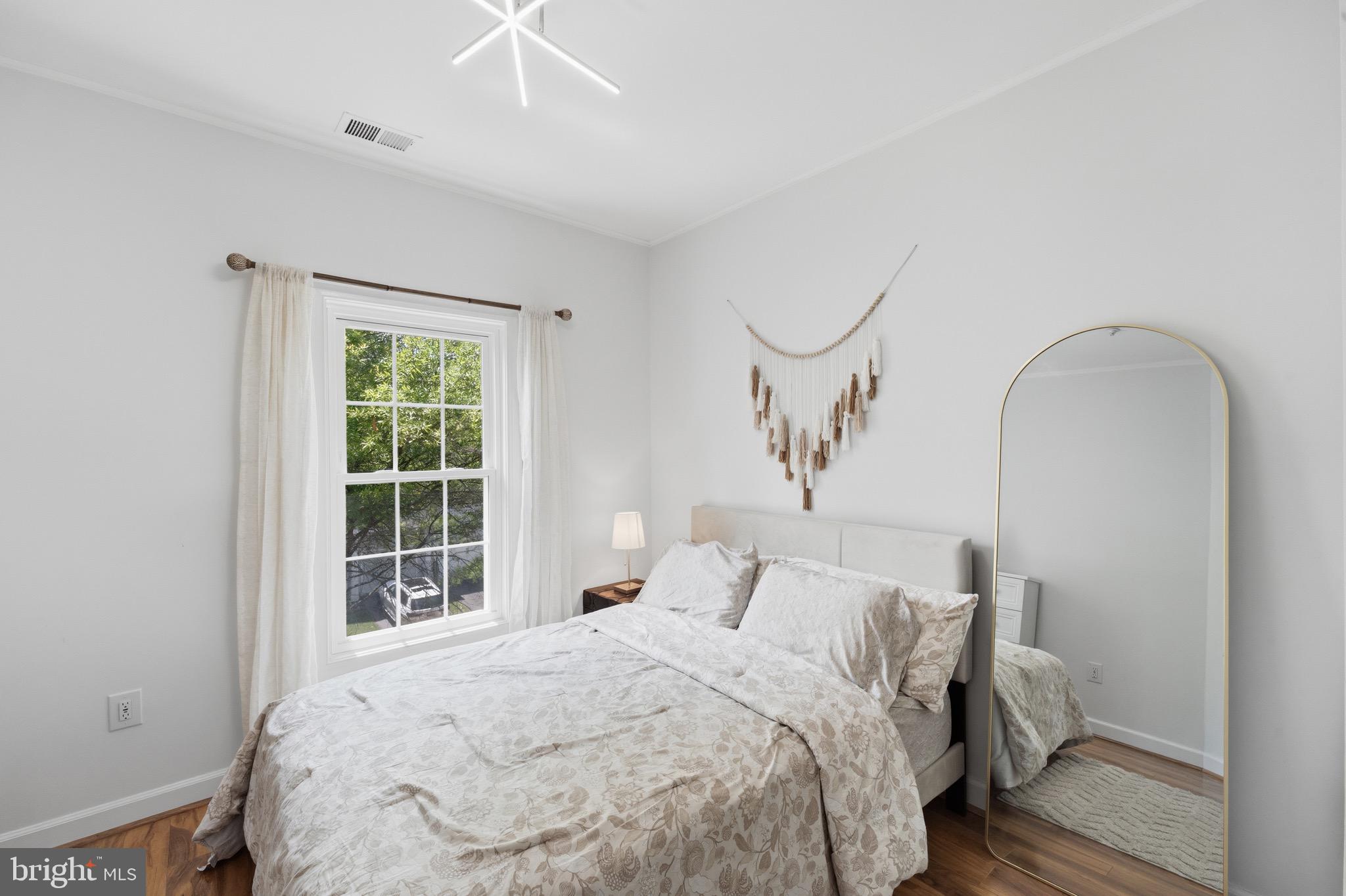 QUINCE ORCHARD PARK - Residential
