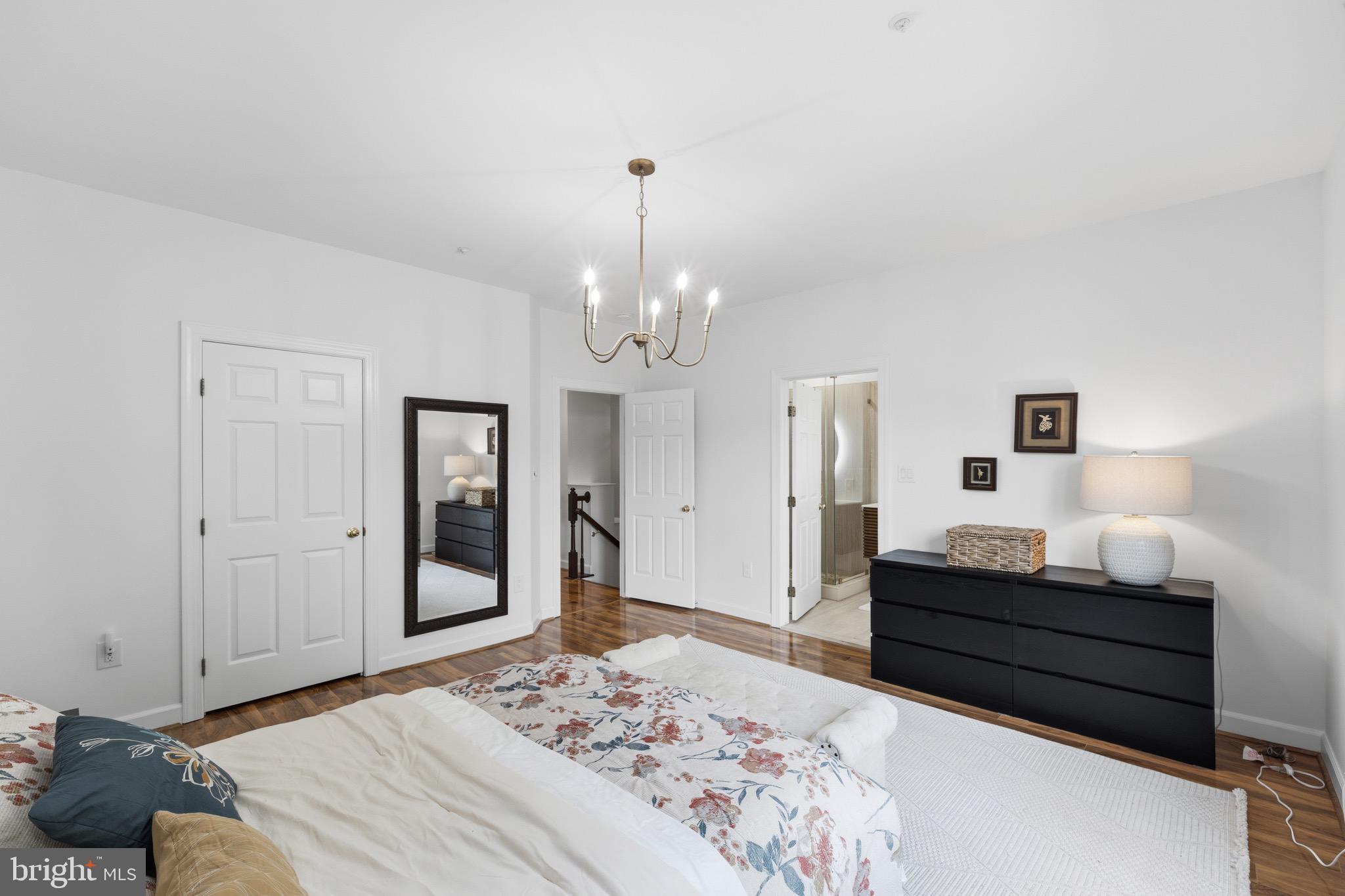 QUINCE ORCHARD PARK - Residential