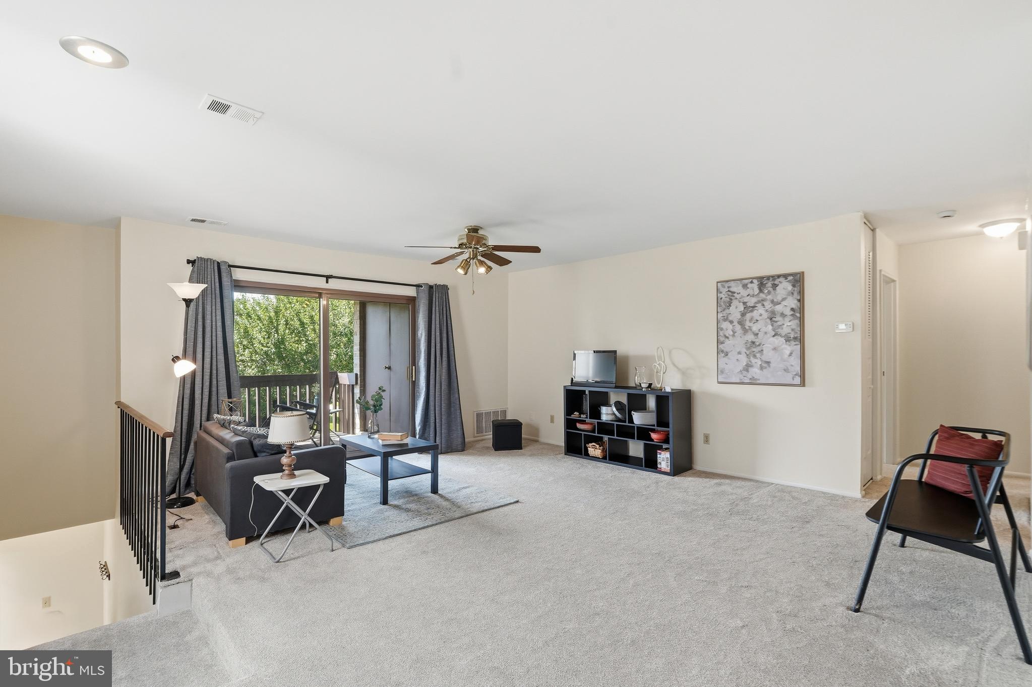 RAINTREE CONDOMINI - Residential