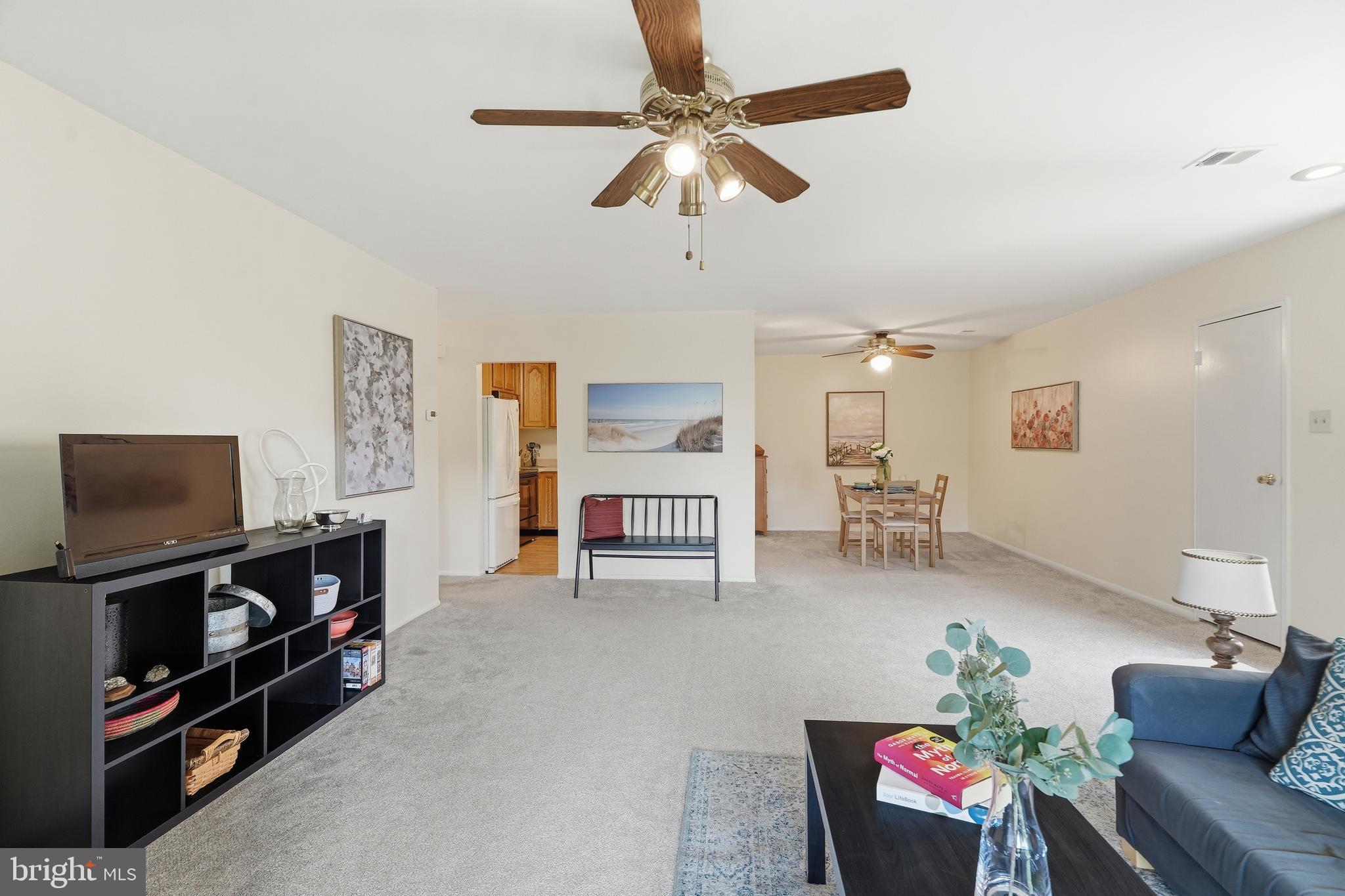 RAINTREE CONDOMINI - Residential