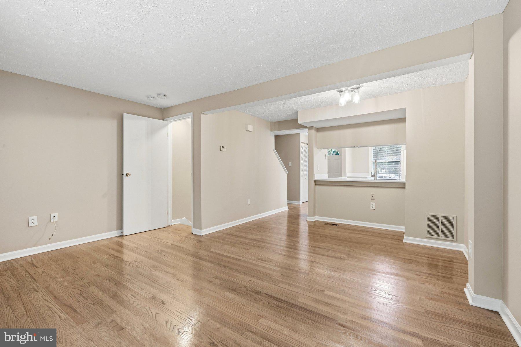 GUNNERS LAKE VILLAGE - Residential