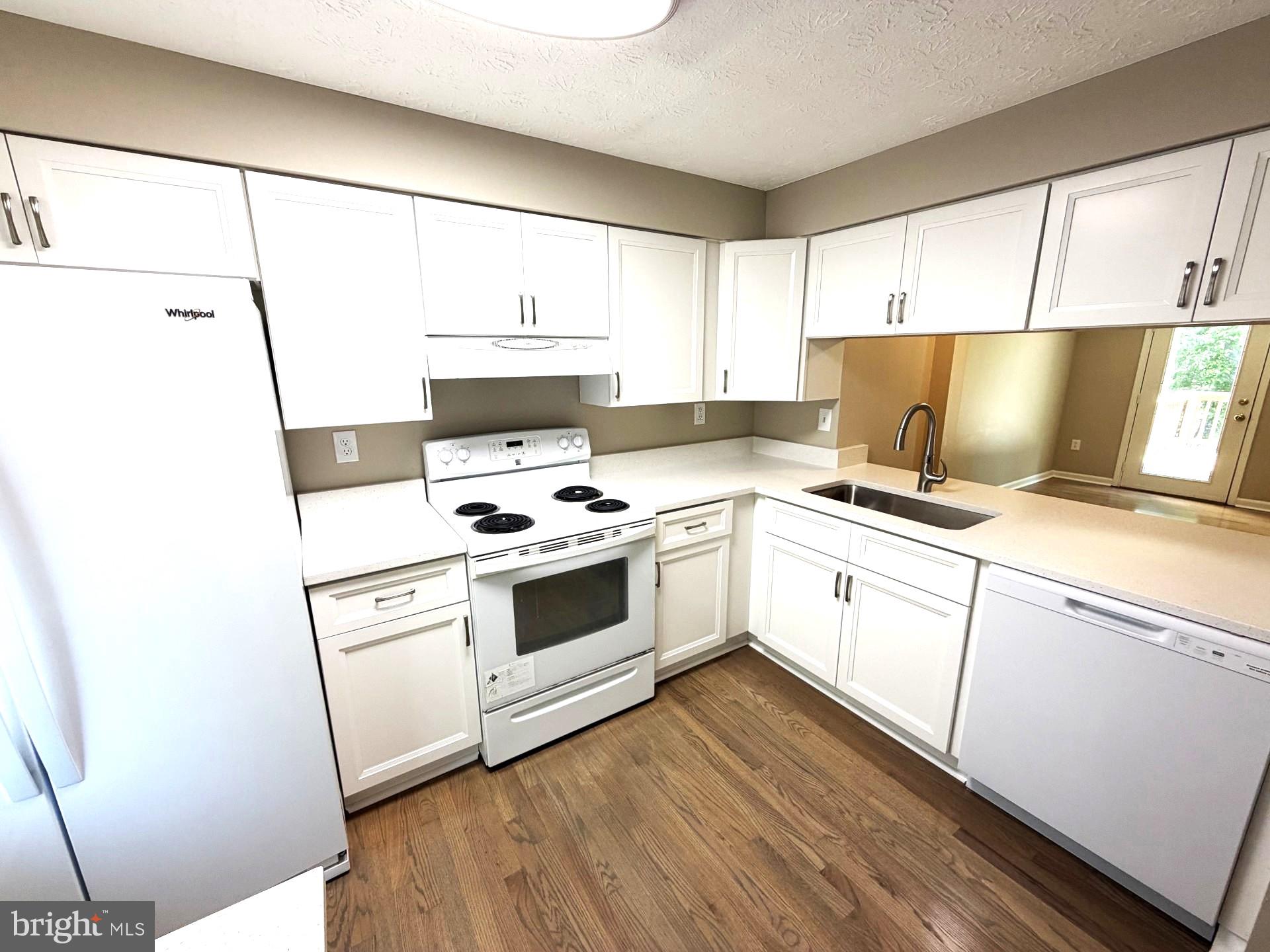 GUNNERS LAKE VILLAGE - Residential