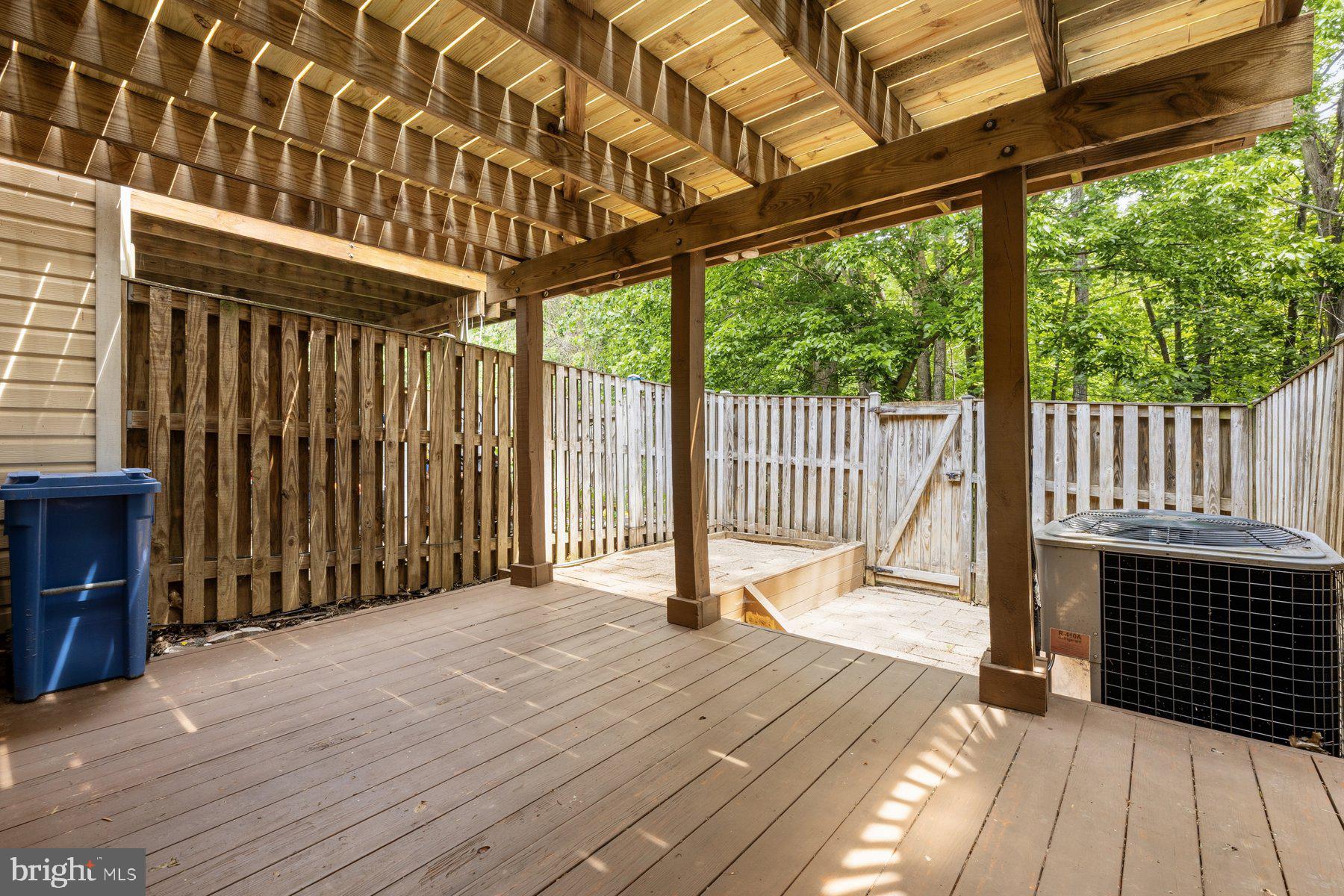 GUNNERS LAKE VILLAGE - Residential