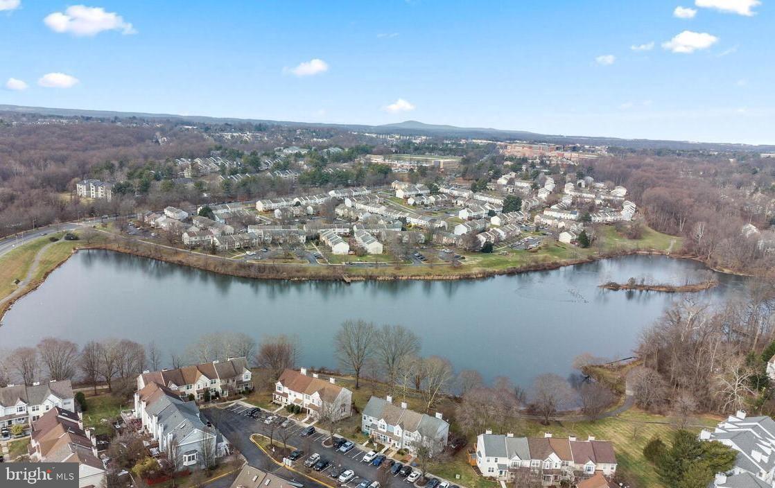 GUNNERS LAKE VILLAGE - Residential