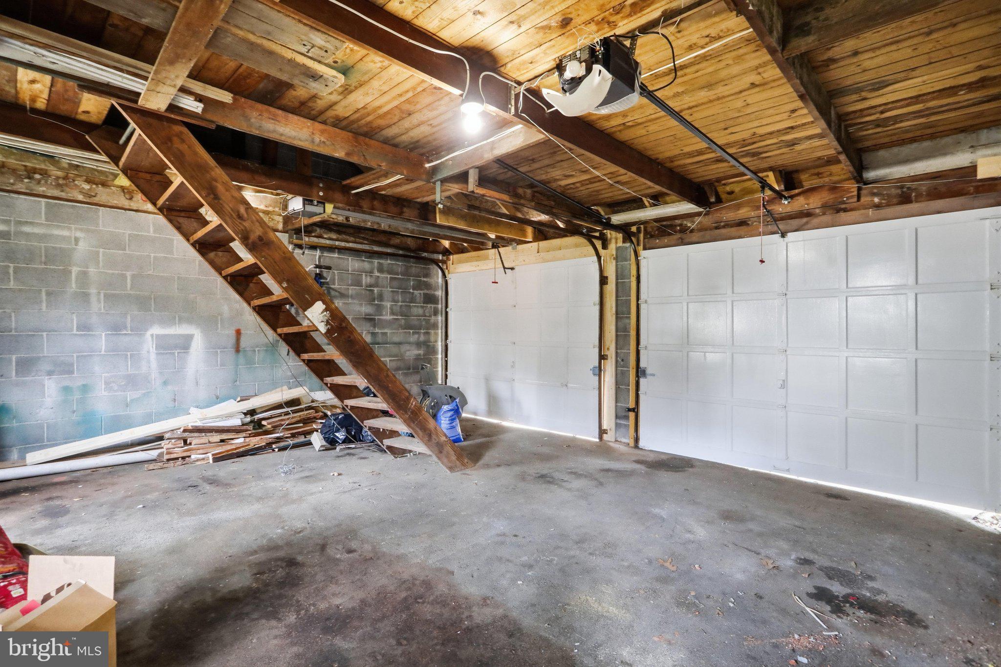 NORTH HAGERSTOWN - Residential