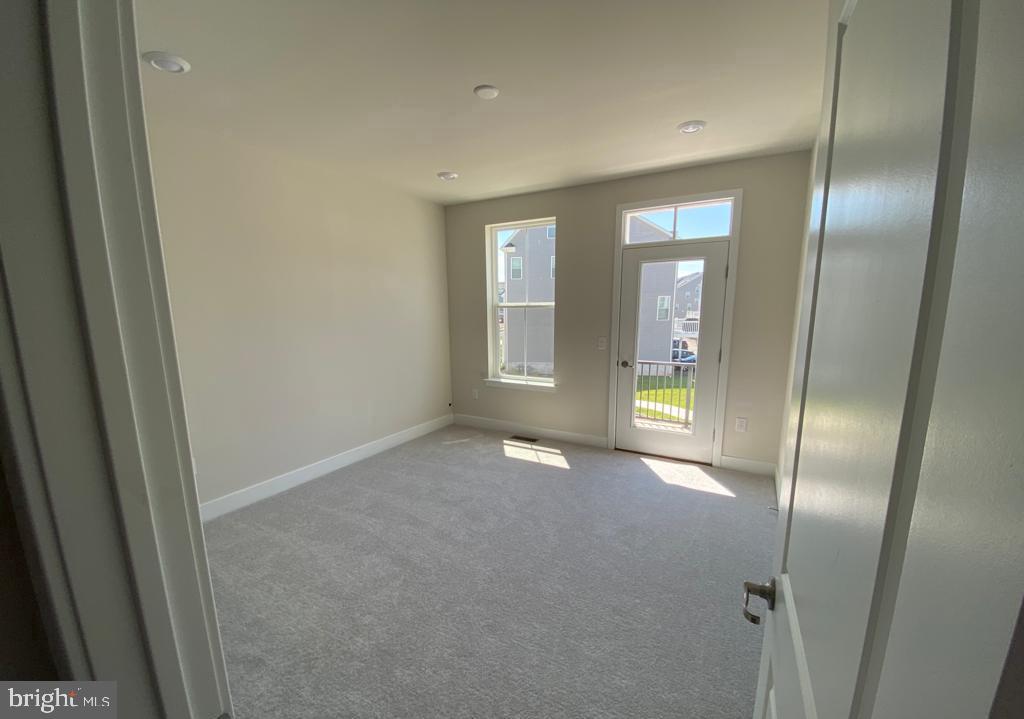 STEELPOINTE - Residential Lease