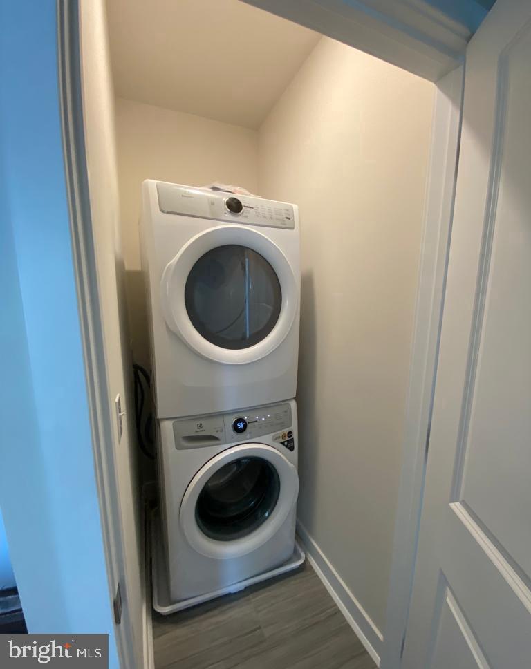 STEELPOINTE - Residential Lease