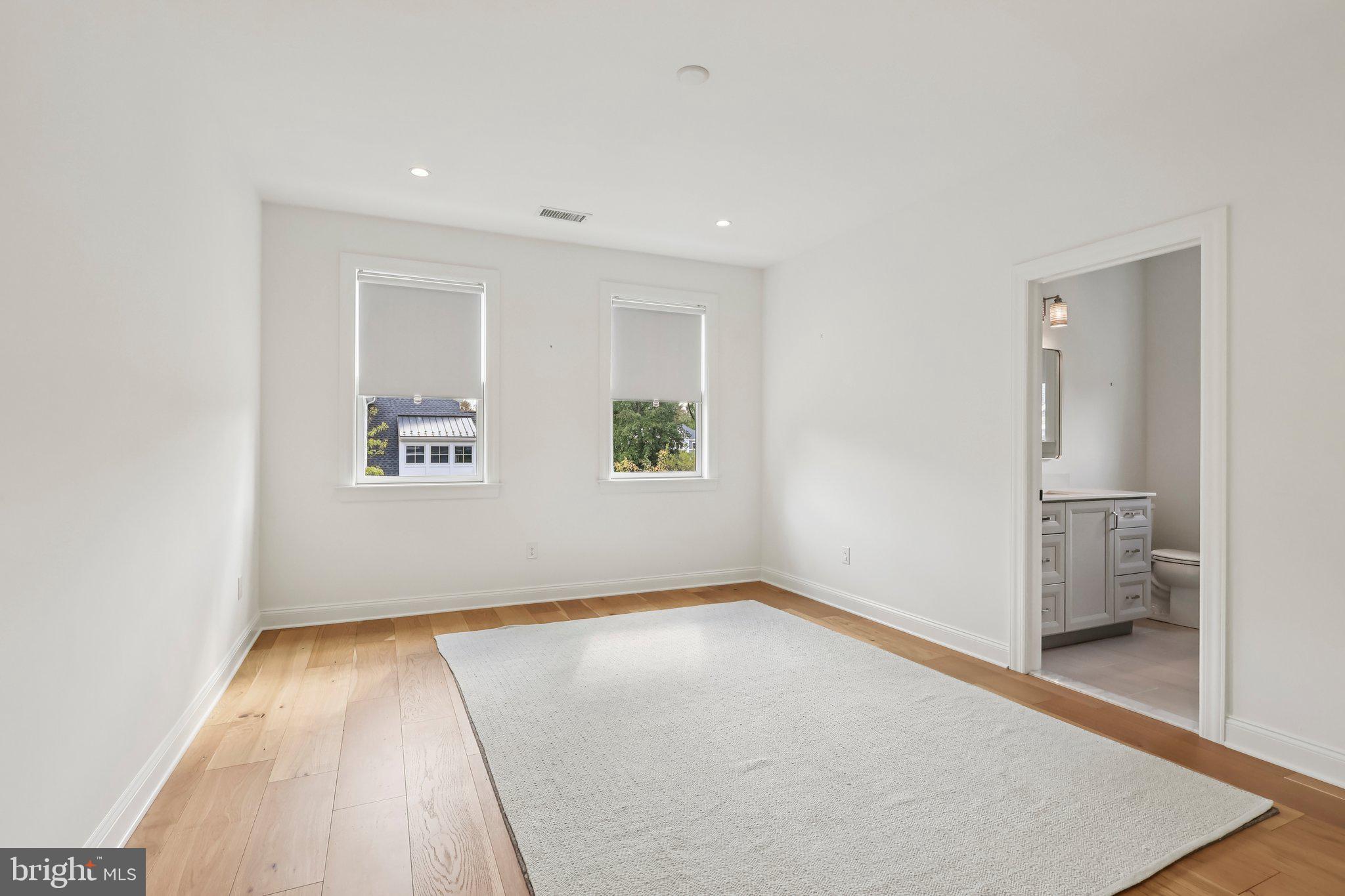 IRONSTONE AT BLUE BELL - Residential