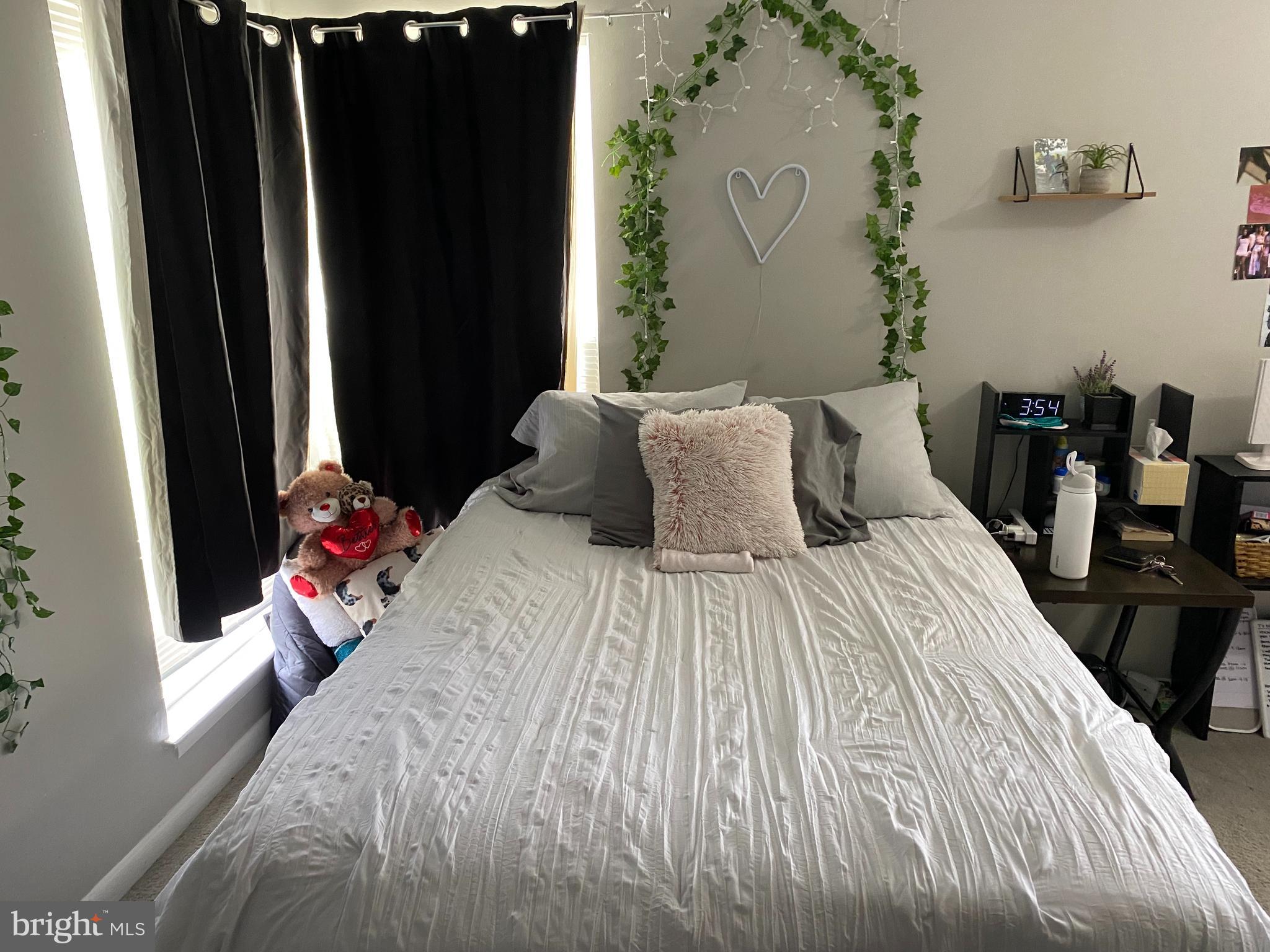 HUNTERS RIDGE CONDO - Residential