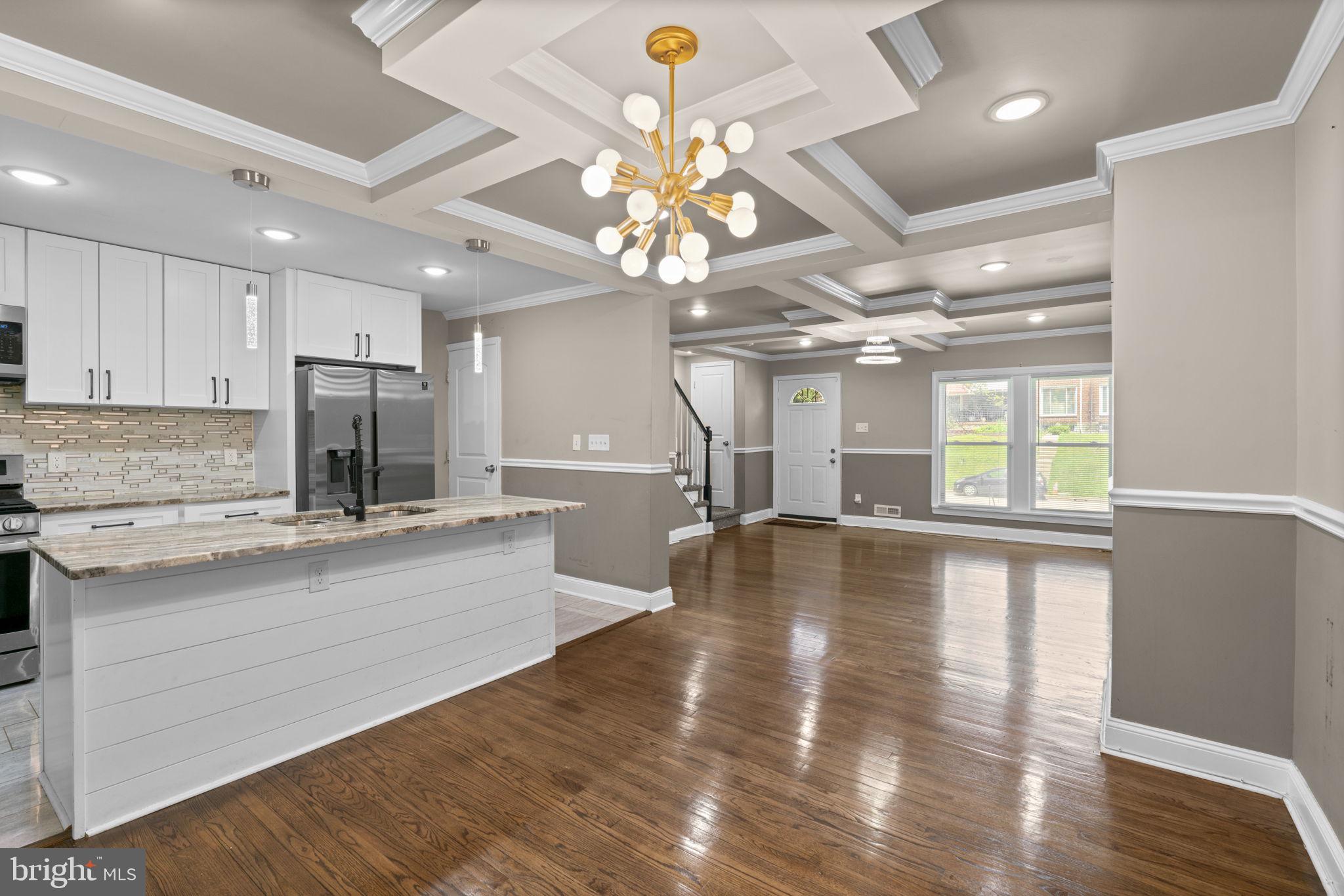 CHINQUAPIN PARK - Residential