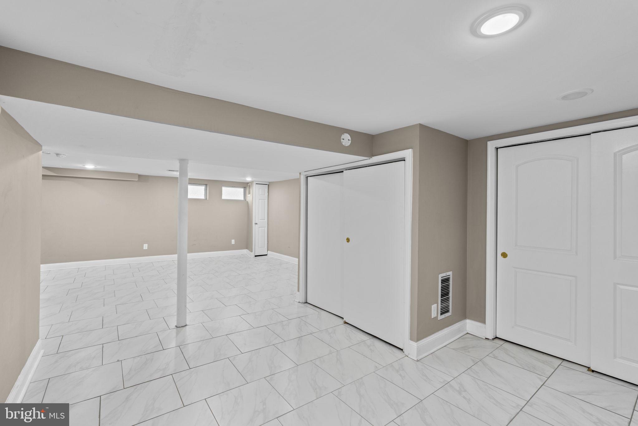 CHINQUAPIN PARK - Residential