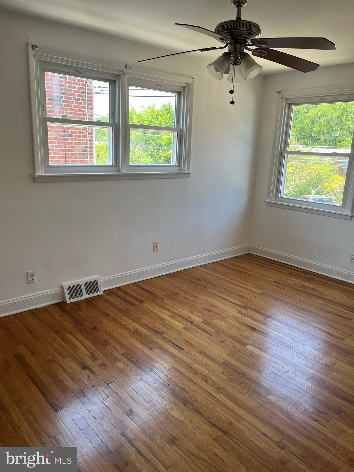 BELLS CORNER - Residential