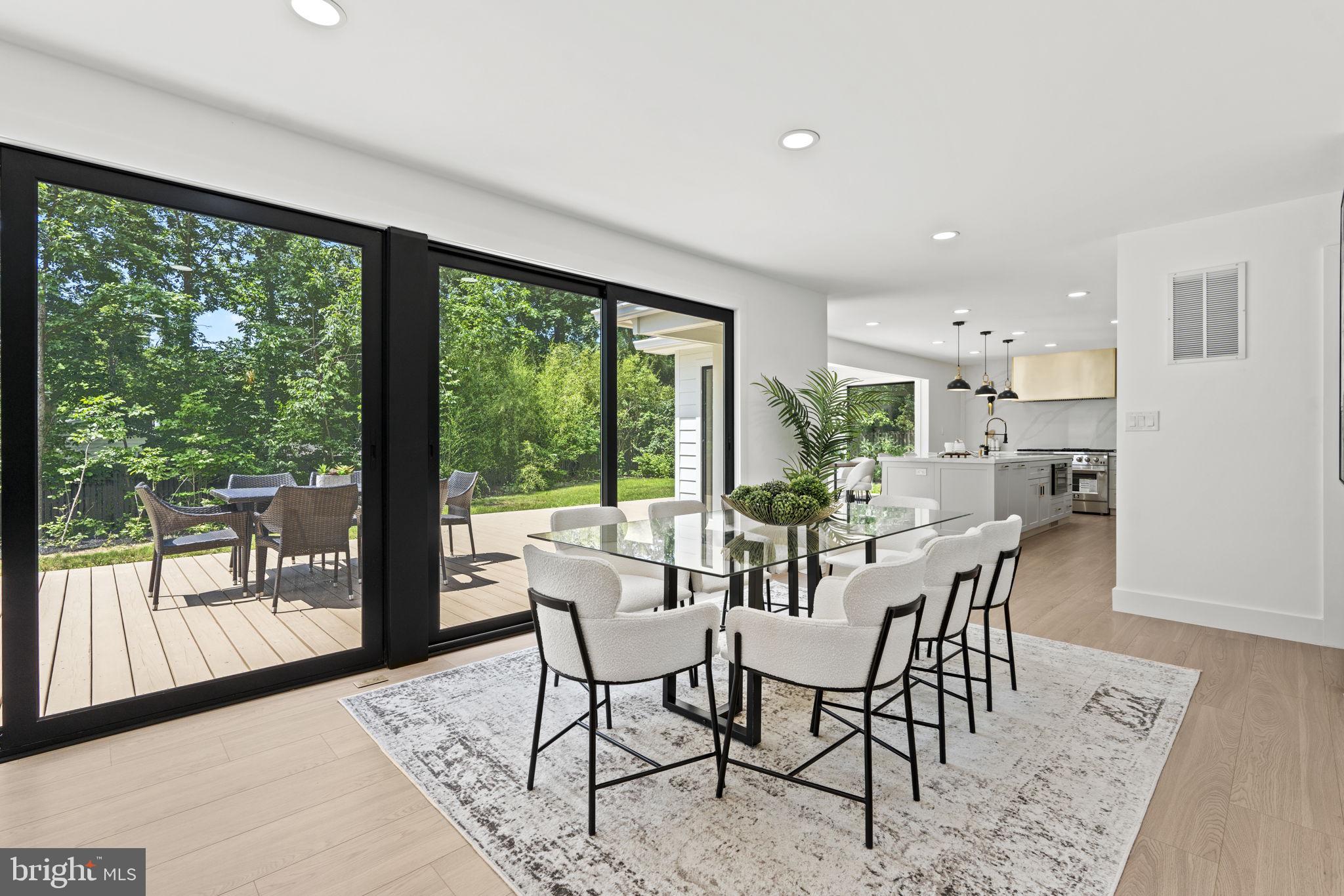 WILLOWBROOK - Residential