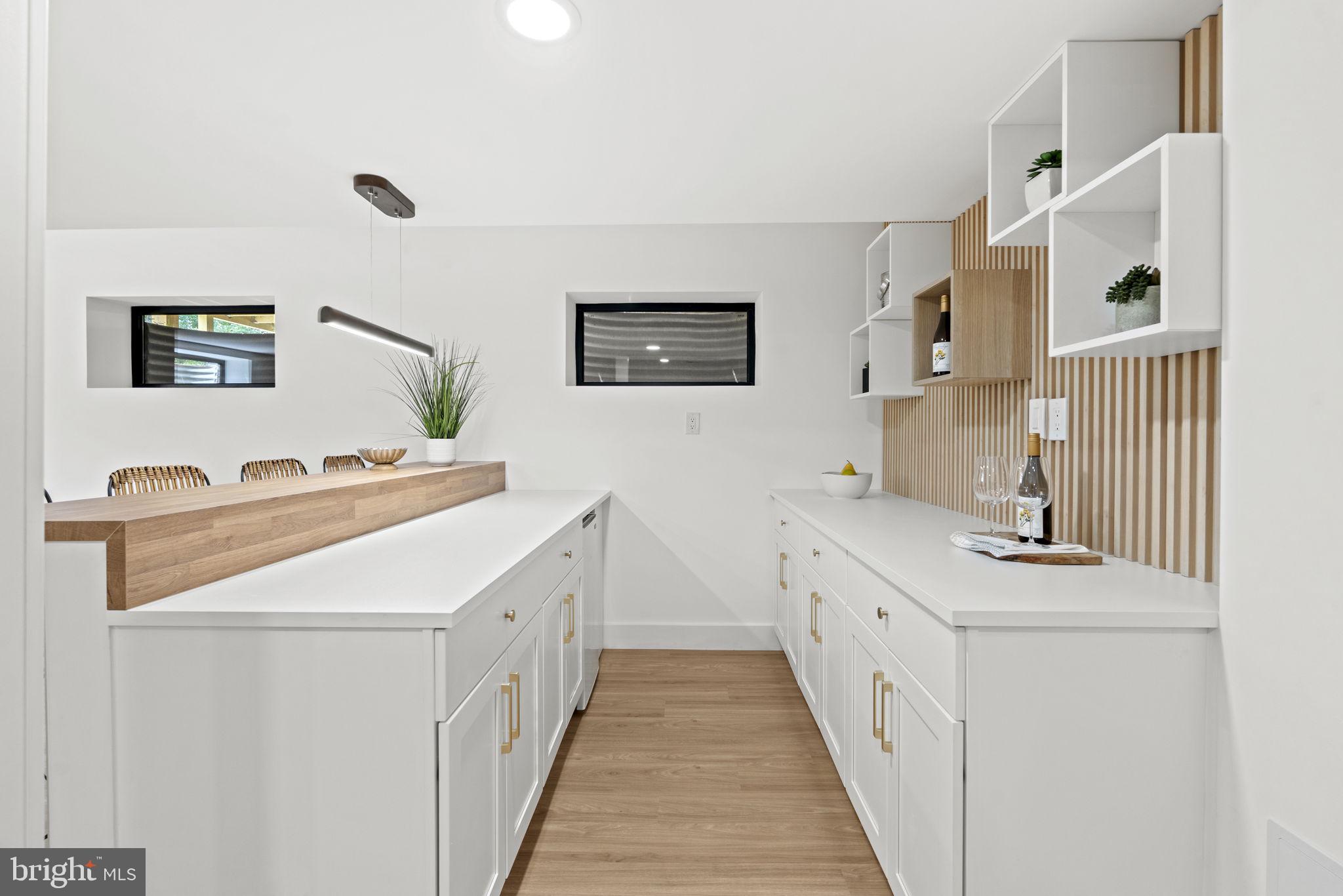 WILLOWBROOK - Residential
