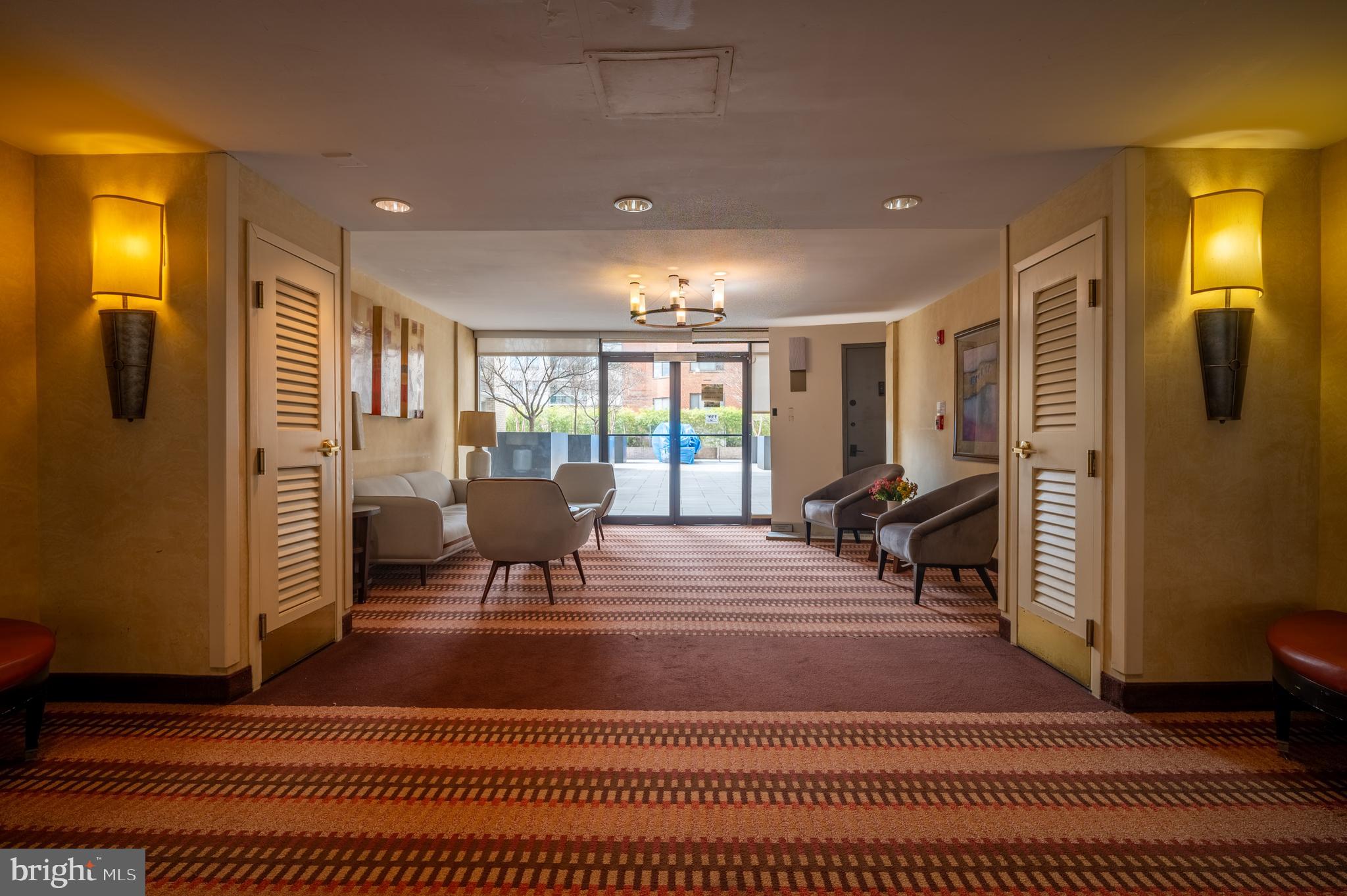 FOGGY BOTTOM - Residential
