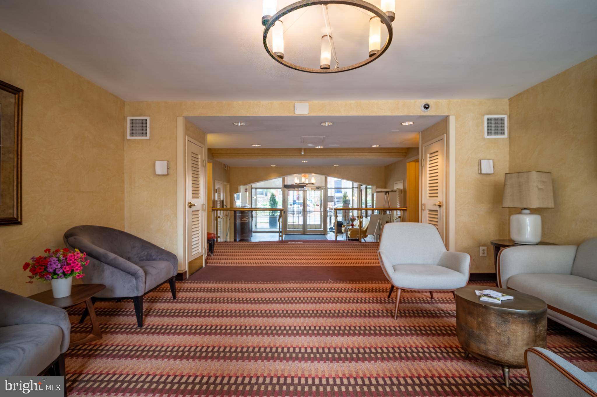 FOGGY BOTTOM - Residential