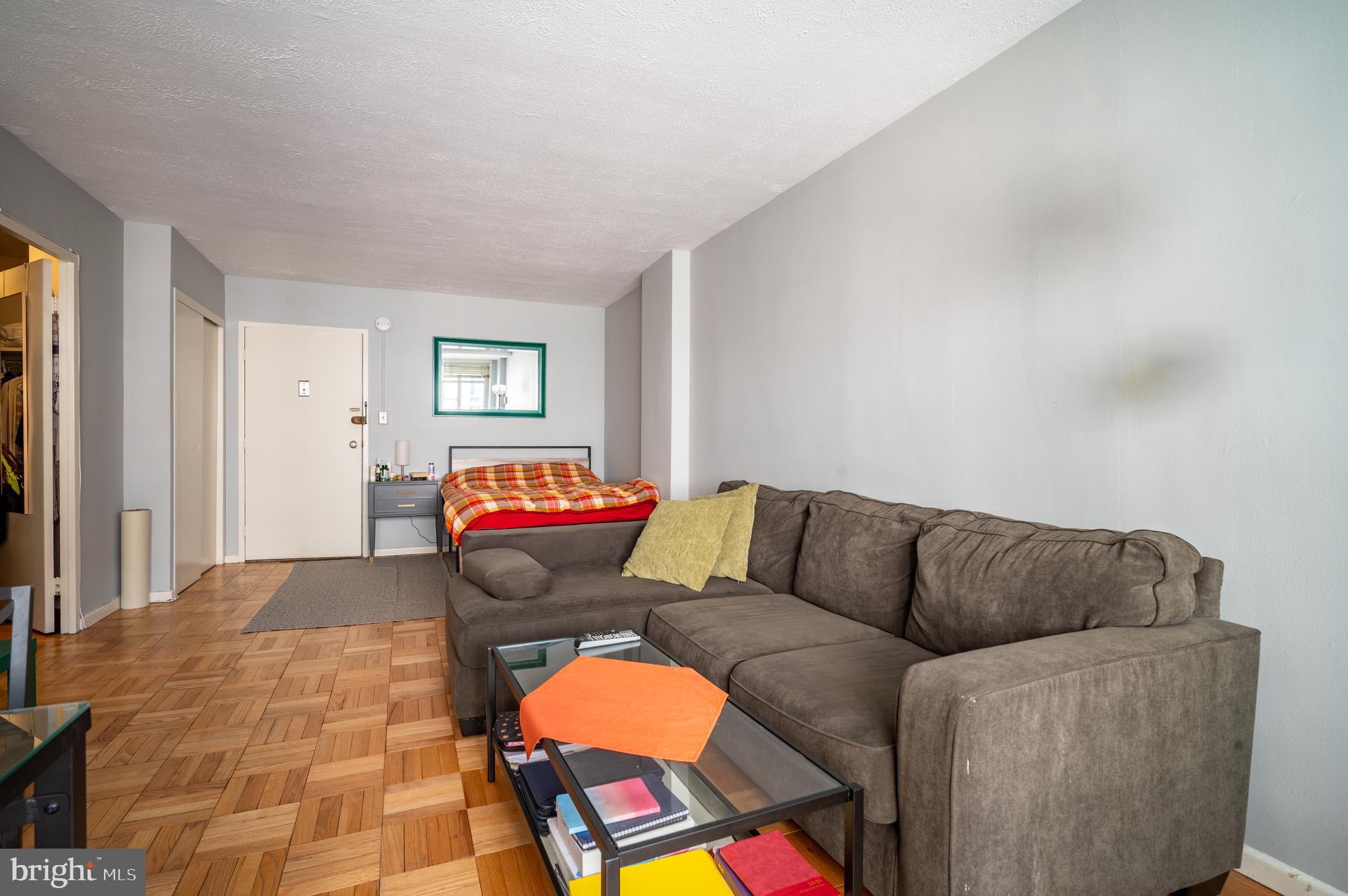 FOGGY BOTTOM - Residential