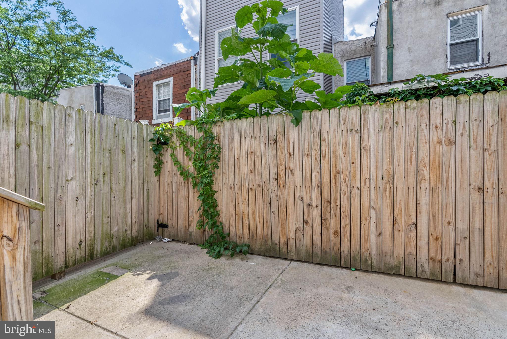 NORRIS SQUARE - Residential