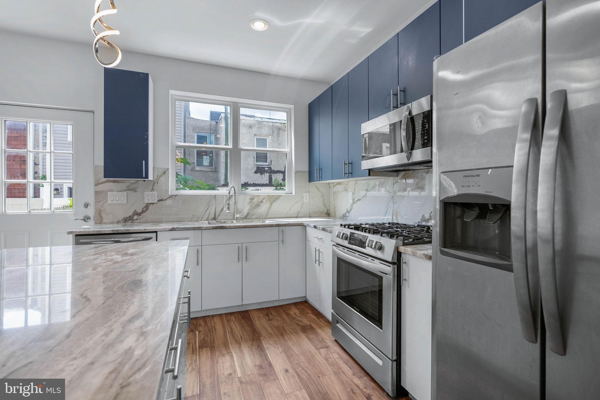 NORRIS SQUARE - Residential