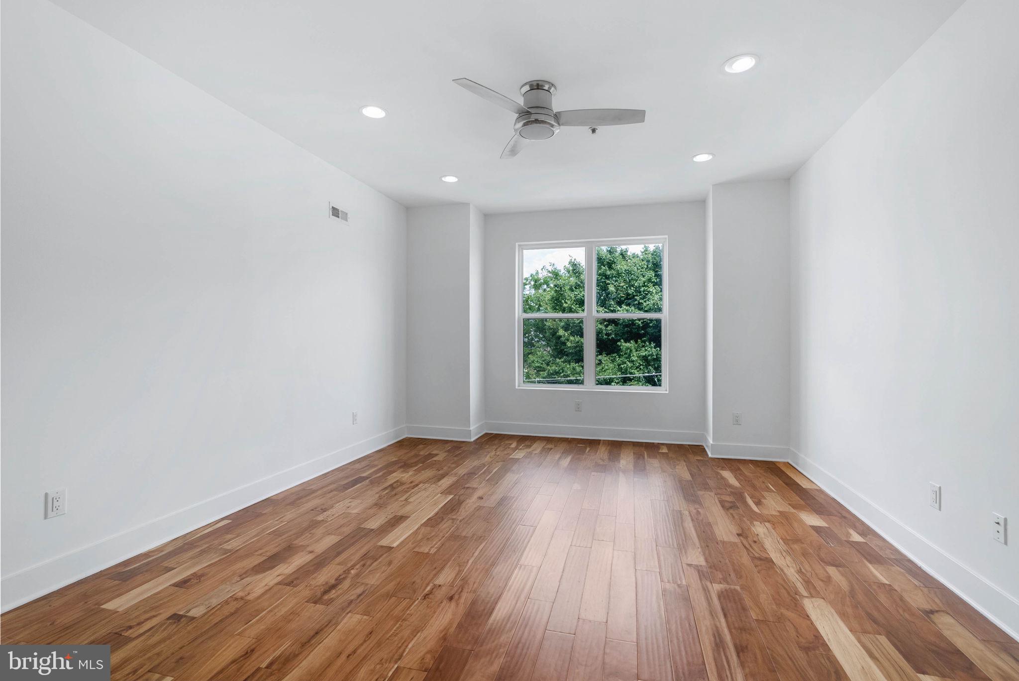 NORRIS SQUARE - Residential