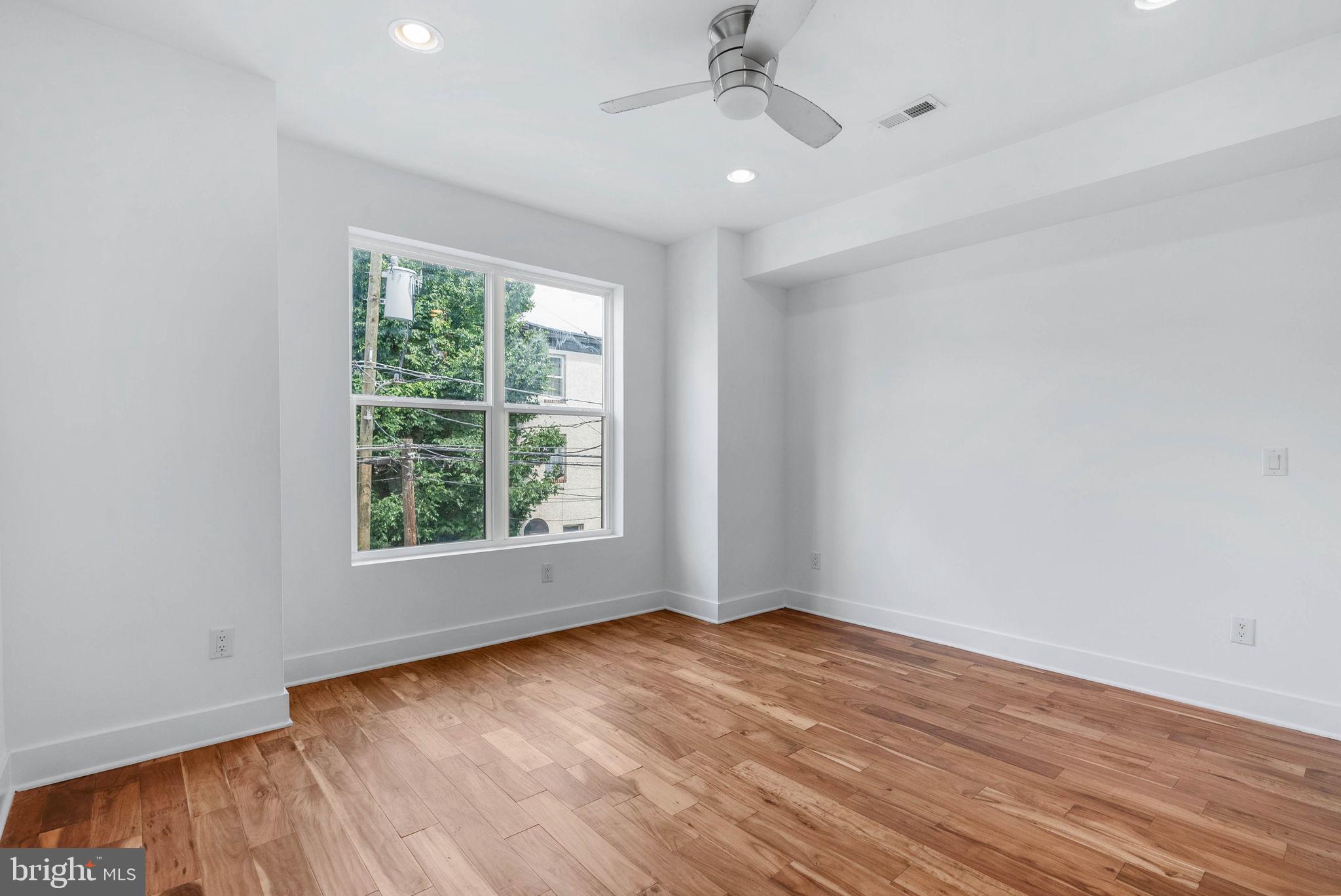 NORRIS SQUARE - Residential
