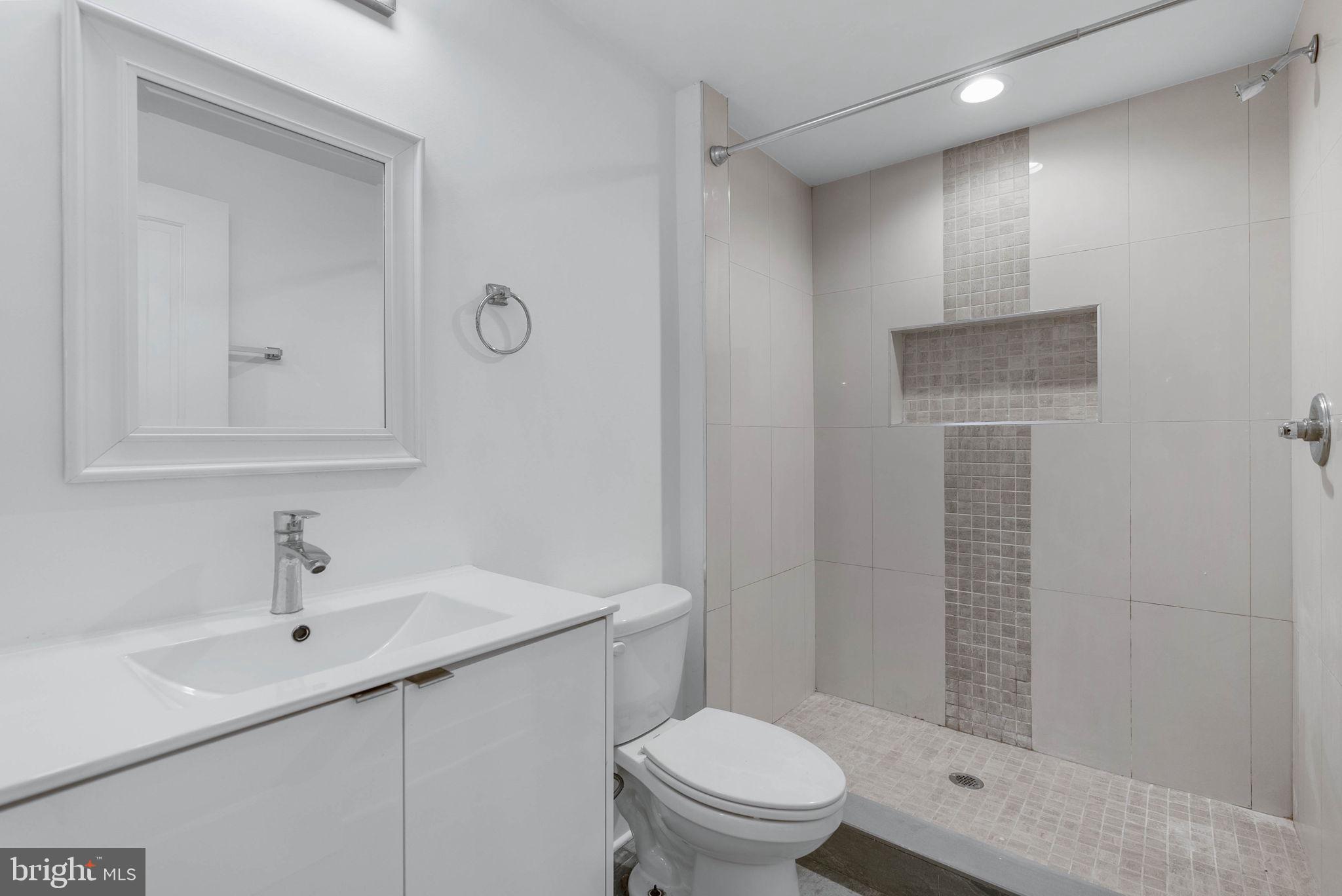 NORRIS SQUARE - Residential