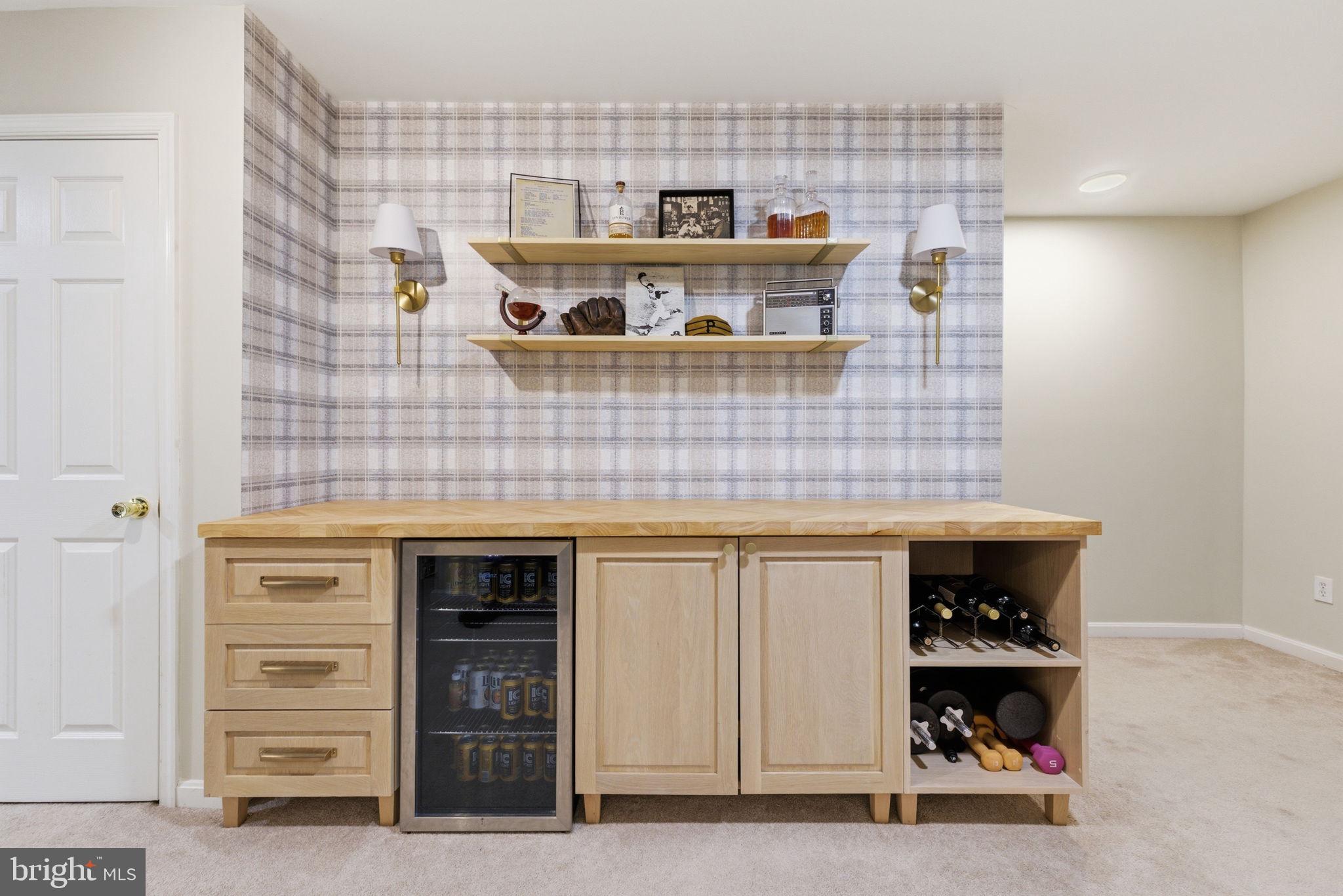 THE MEWS AT MENLOUGH - Residential