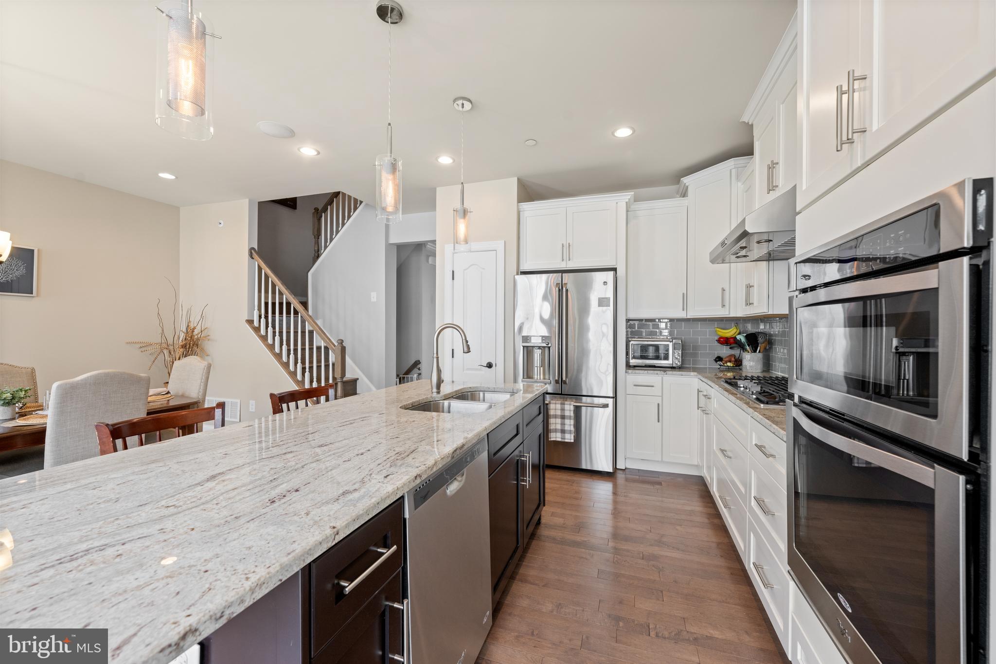 RAVENSCLIFF - Residential