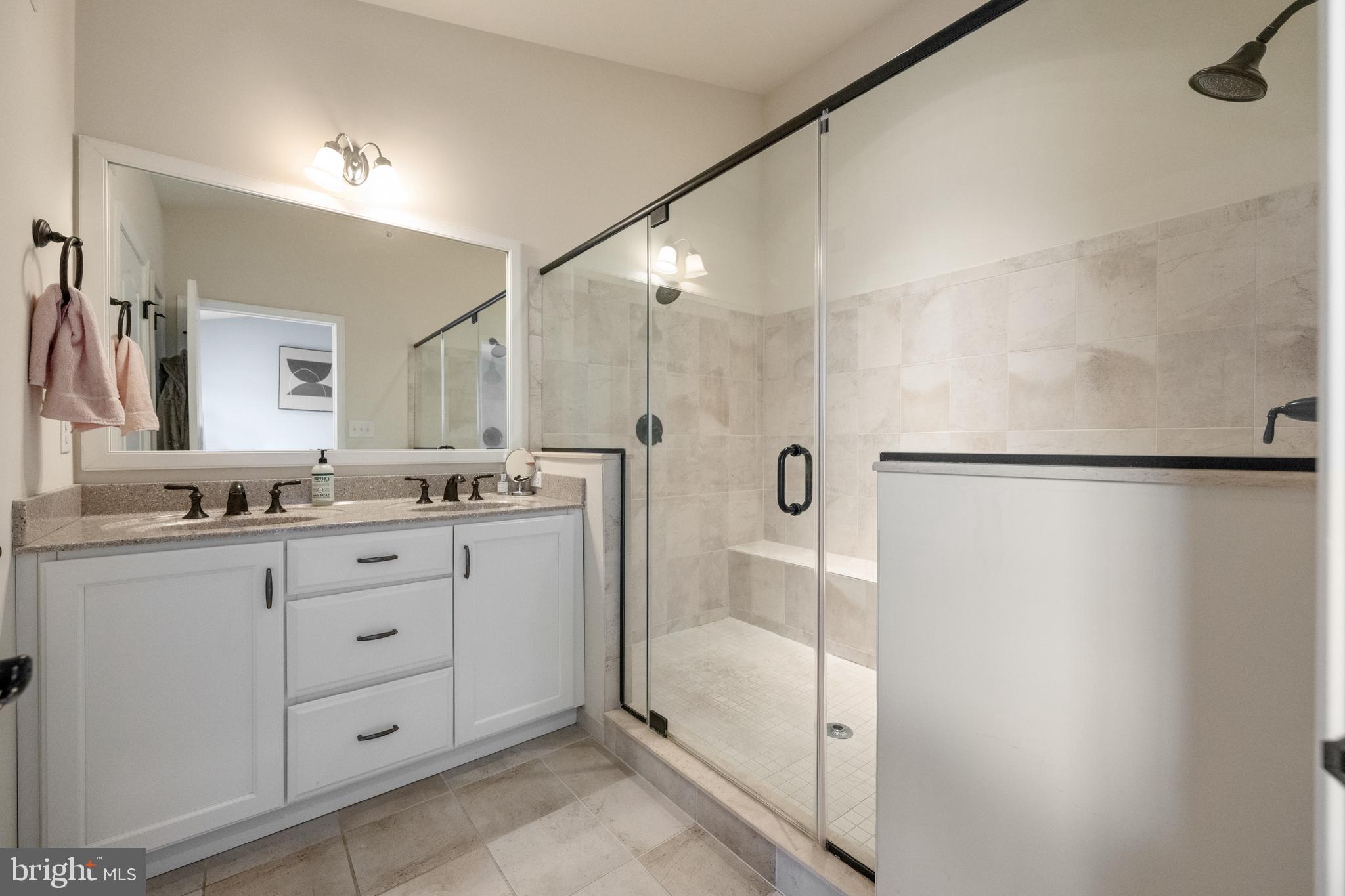 RAVENSCLIFF - Residential