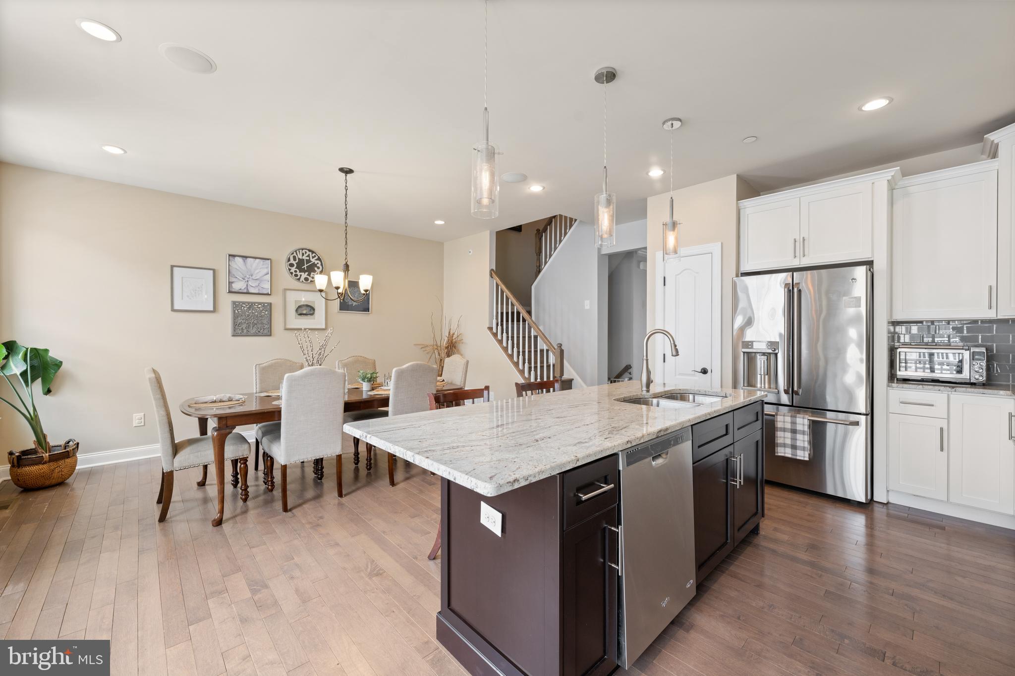 RAVENSCLIFF - Residential
