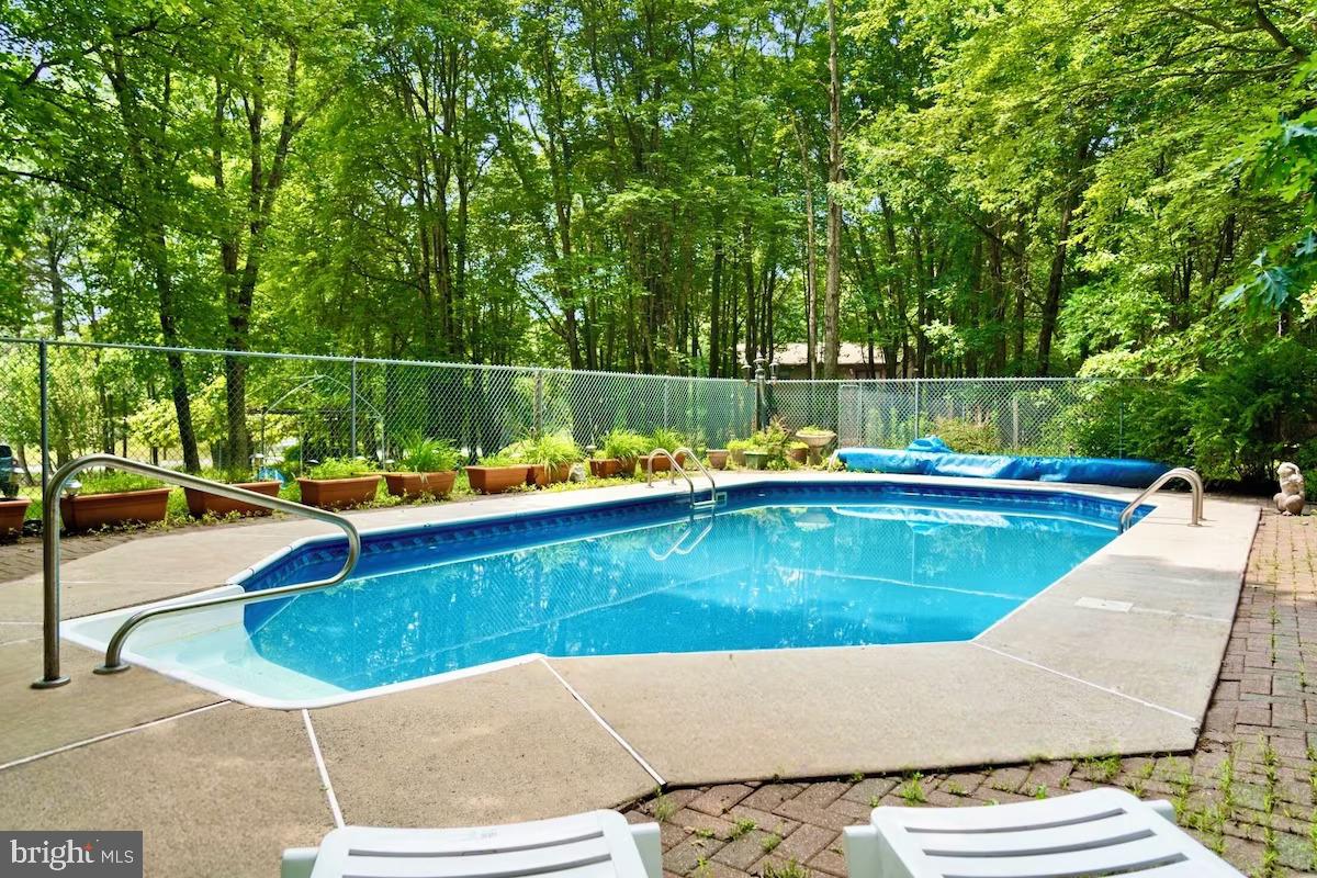 INDIAN MOUNTAIN LAKES - Residential