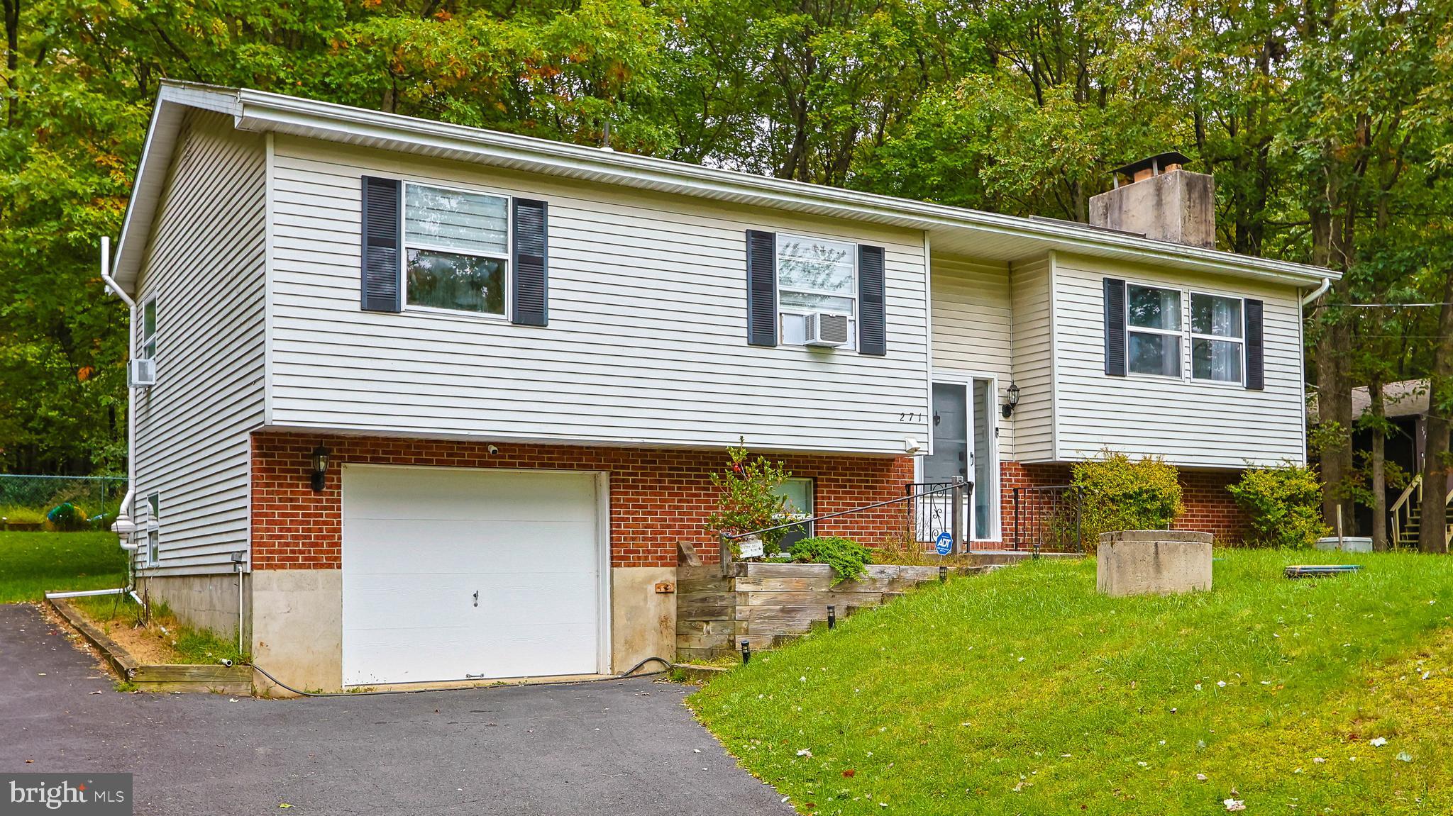 INDIAN MOUNTAIN LAKES - Residential