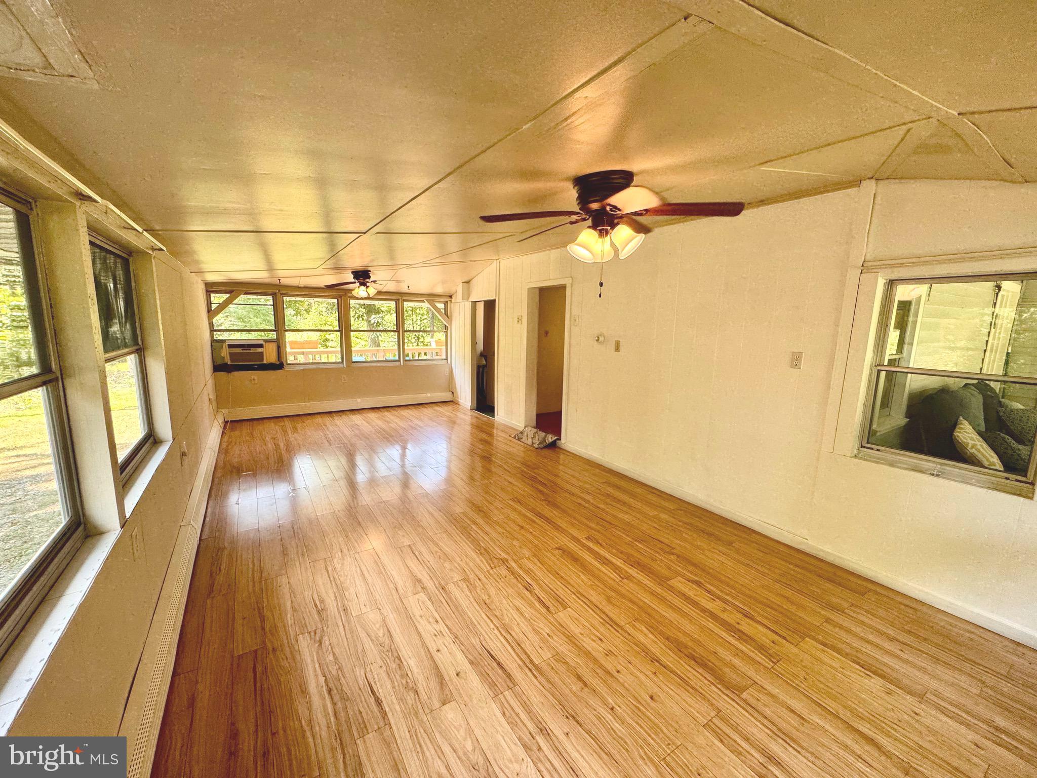 CAMP STRAUSS - Residential