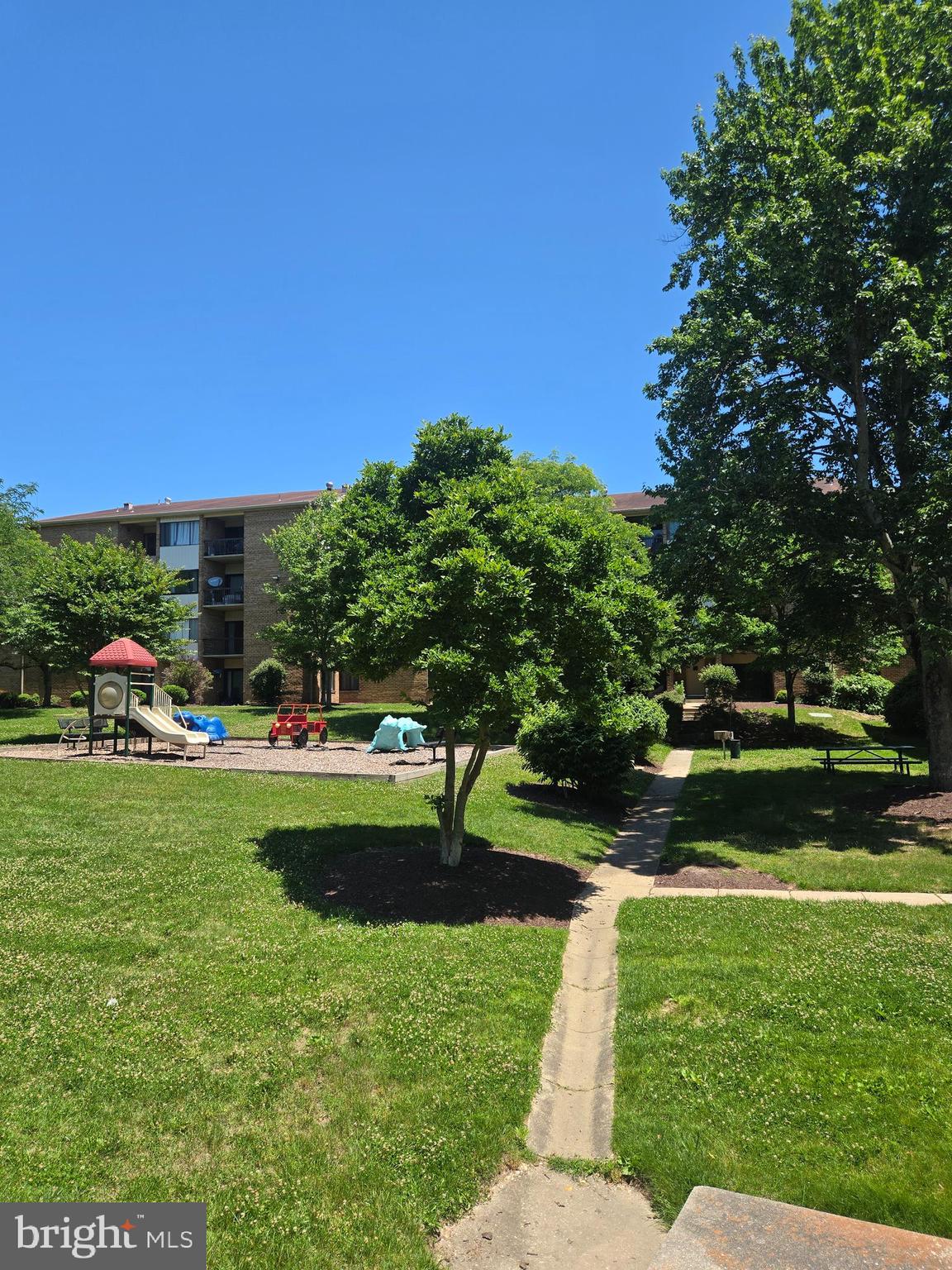 CHERRY GLEN - Residential Lease