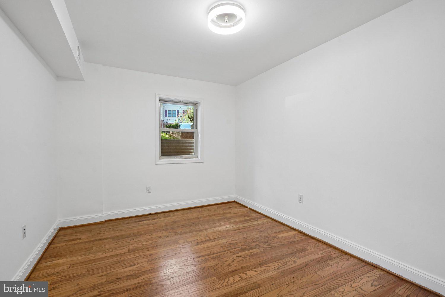 INVERNESS KNOLLS - Residential