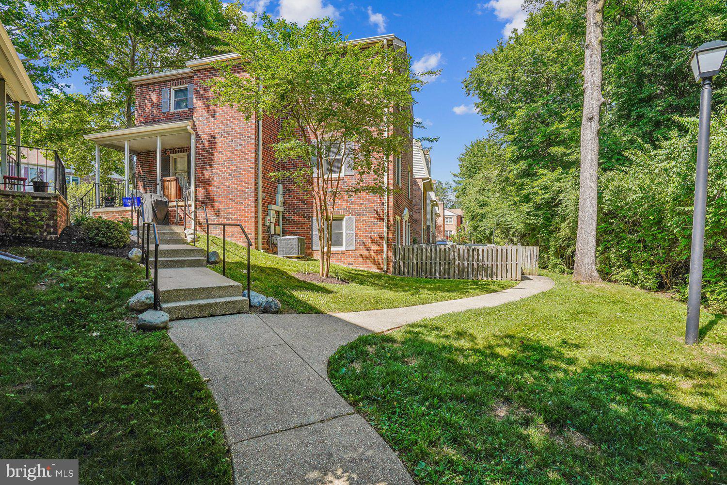 INVERNESS KNOLLS - Residential