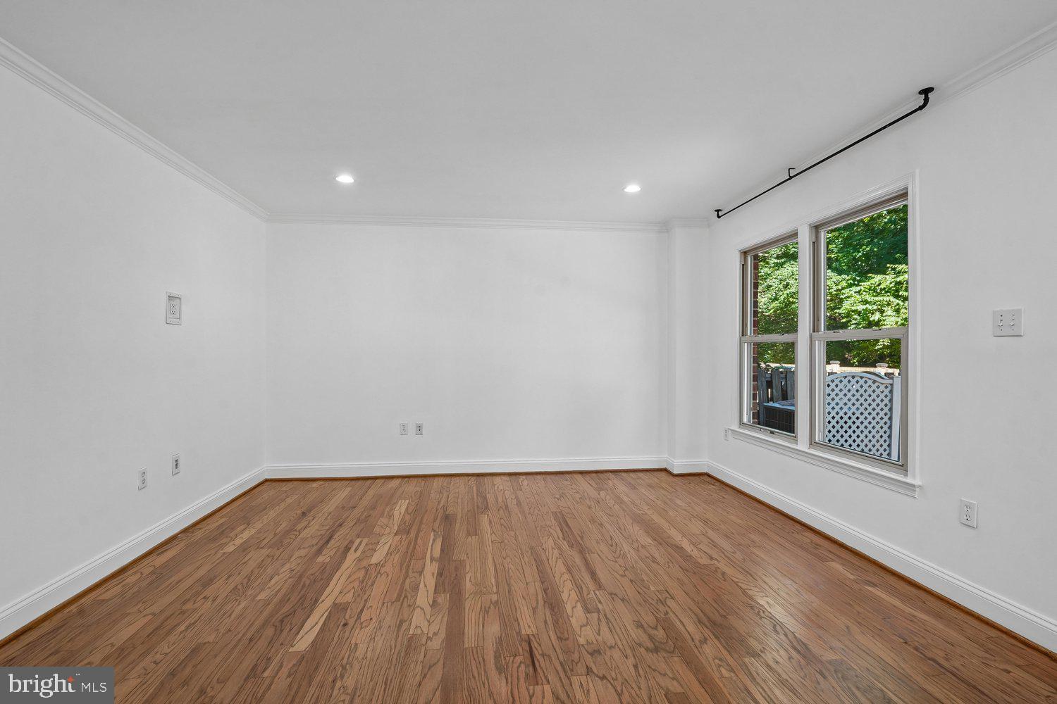 INVERNESS KNOLLS - Residential