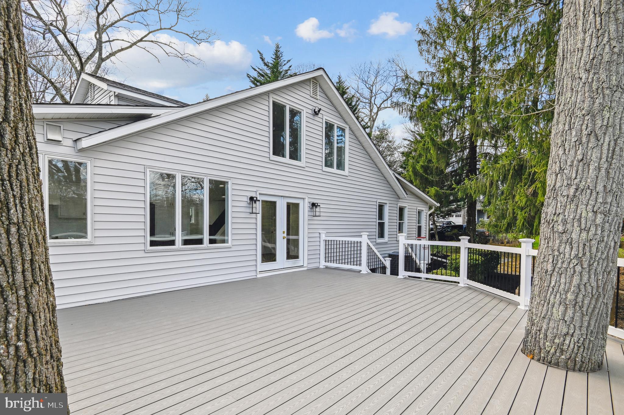 LAKELAND - Residential