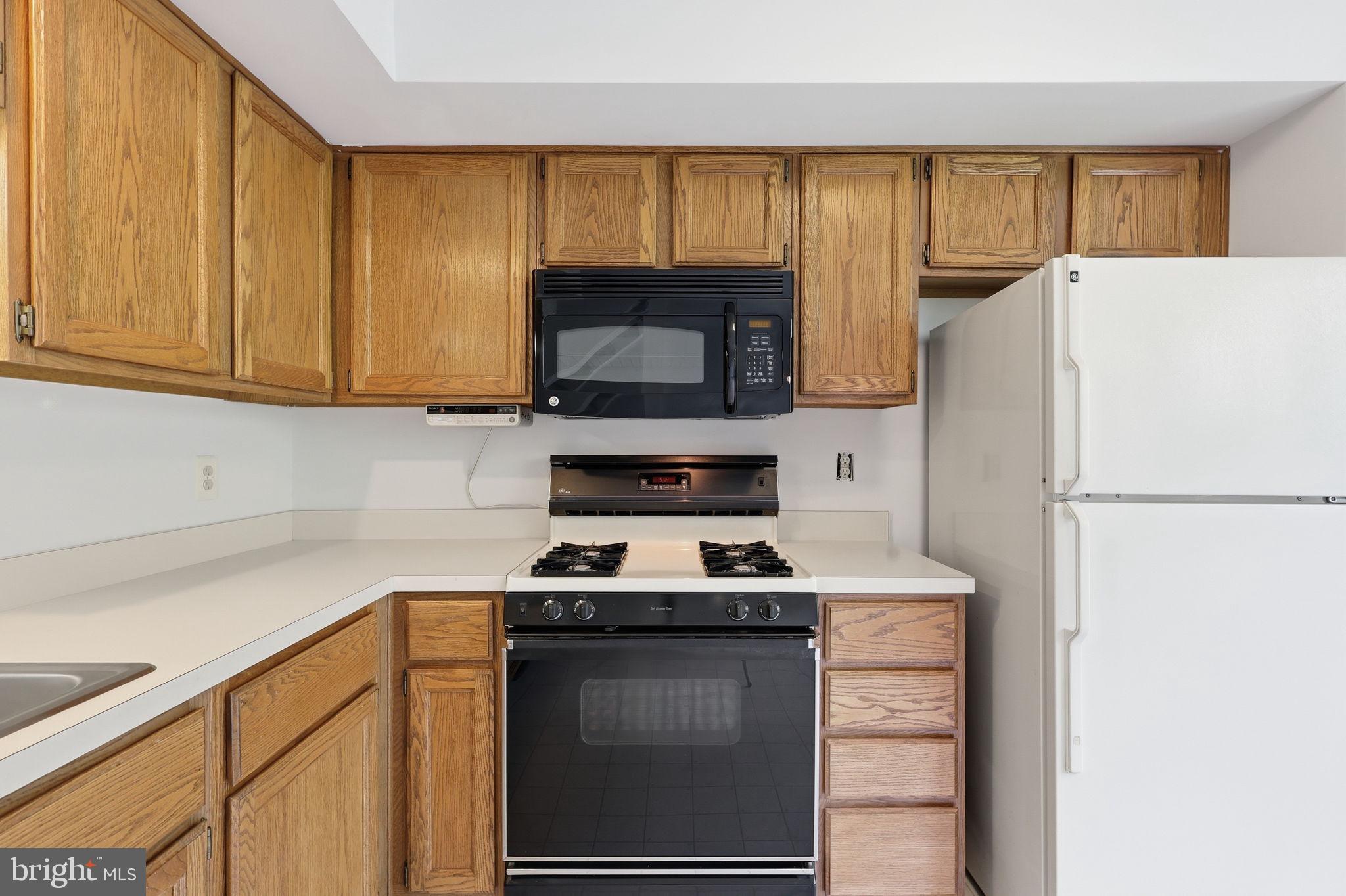 WELLINGTON CONDOMINIUM - Residential