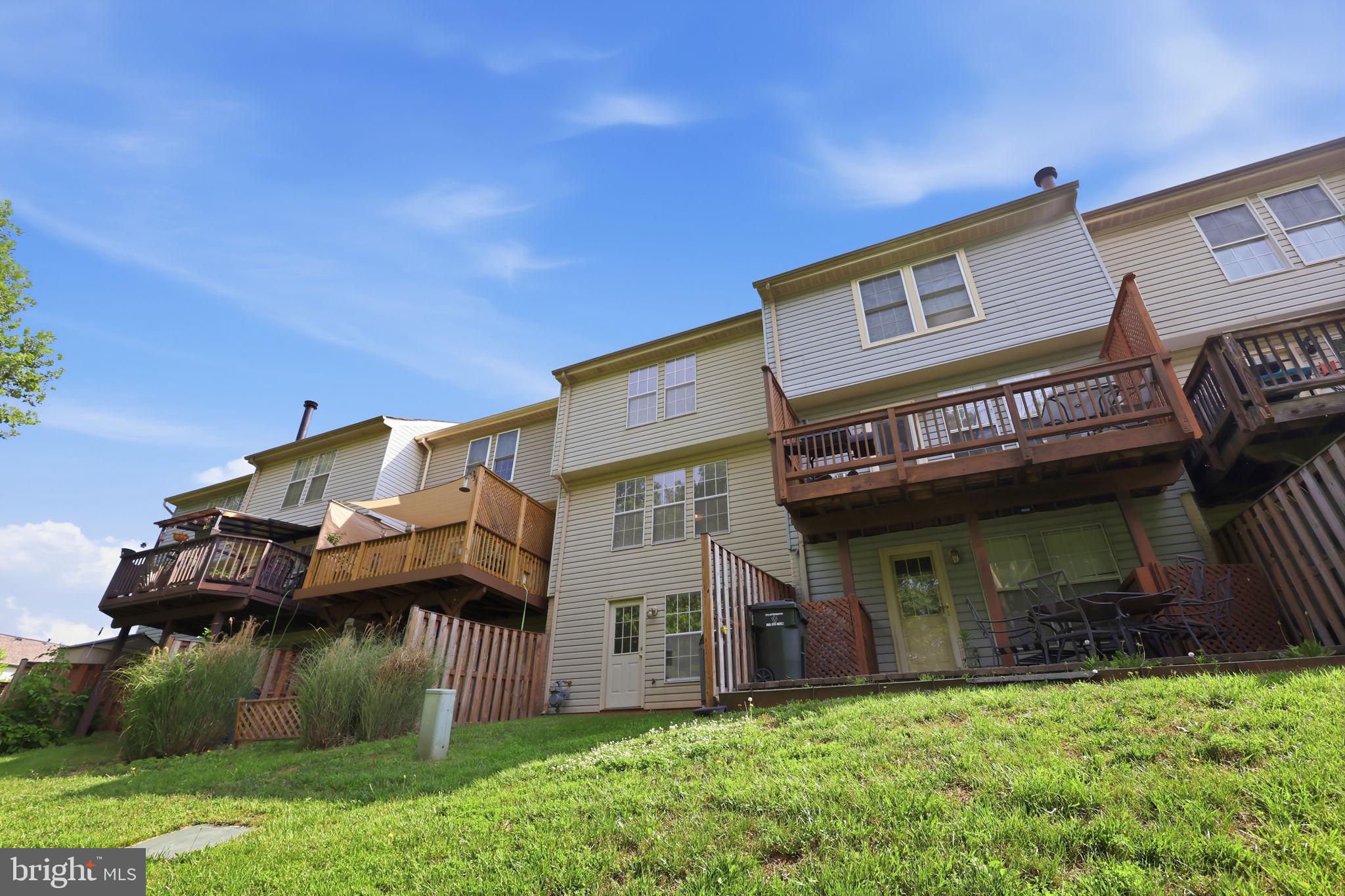 WELLINGTON CONDOMINIUM - Residential