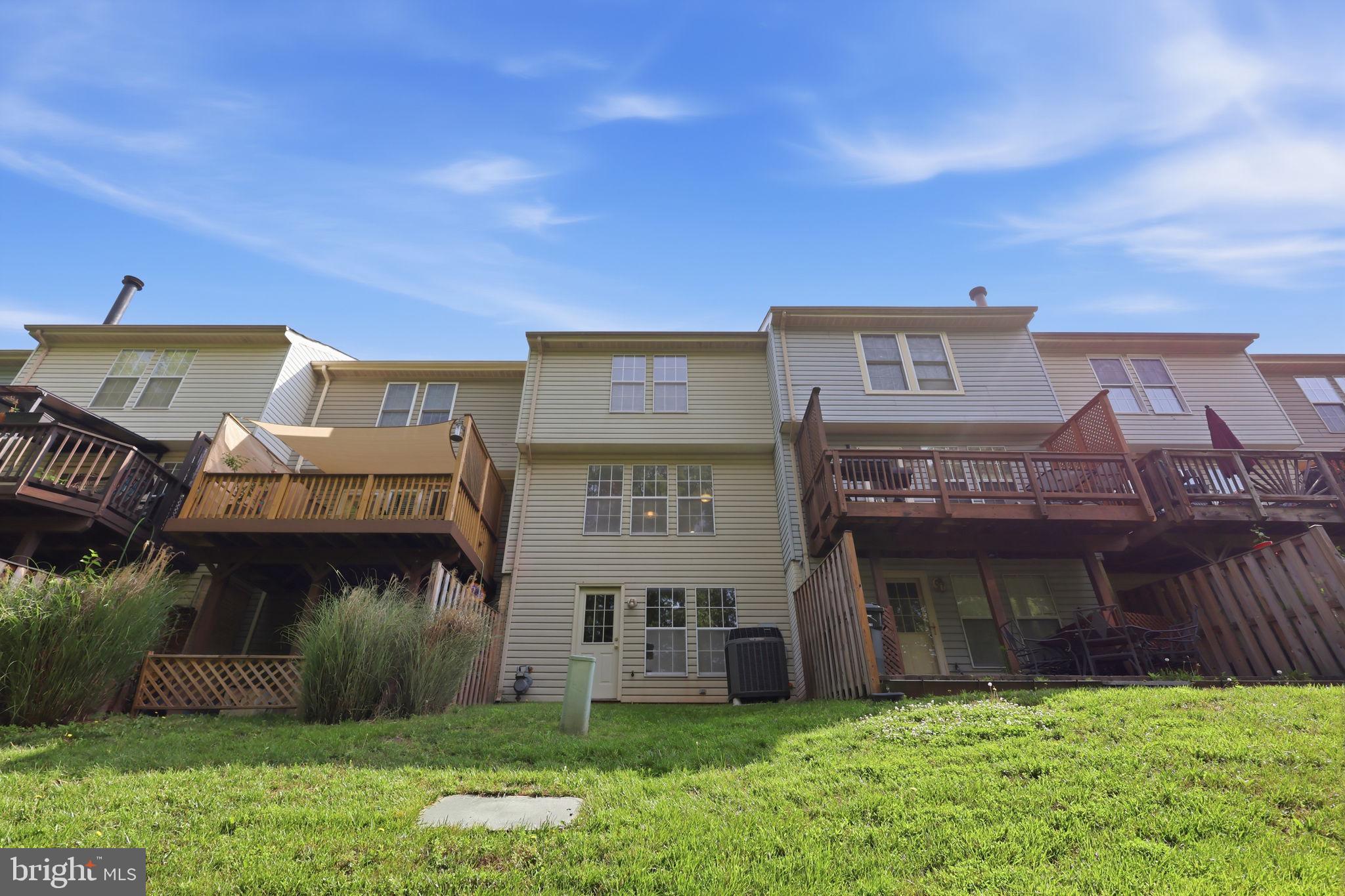 WELLINGTON CONDOMINIUM - Residential