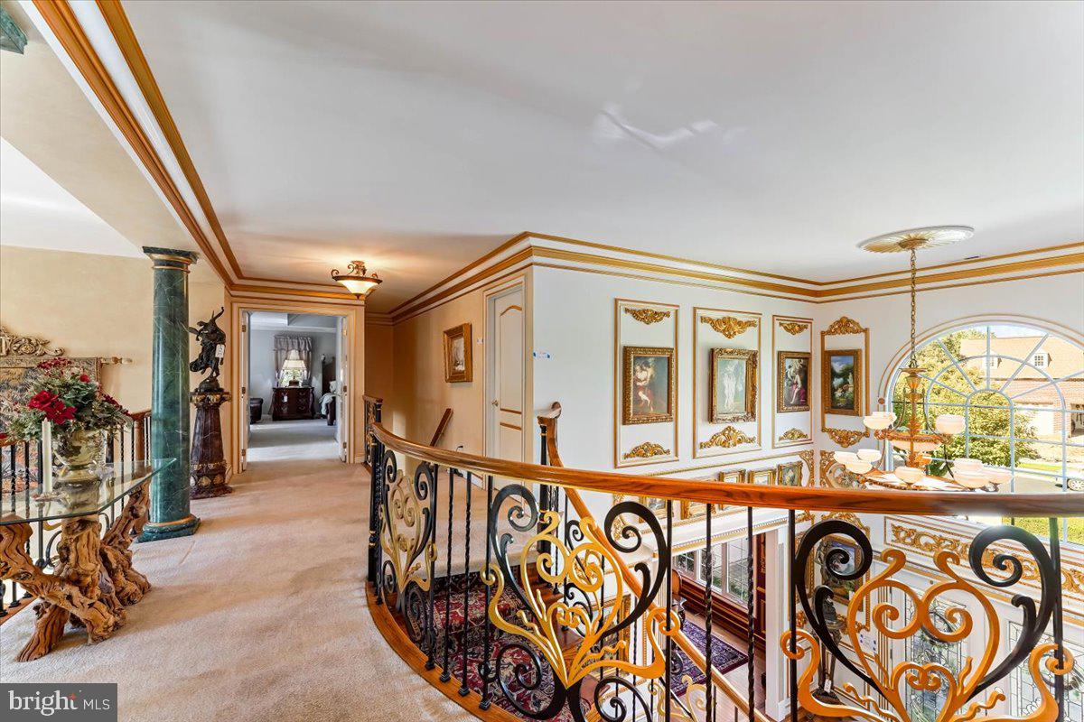 RIVERCREST - Residential