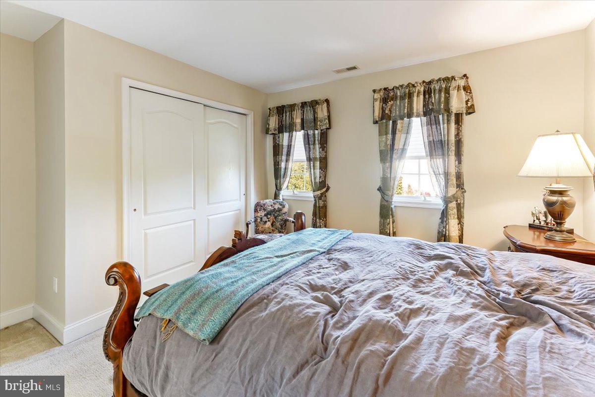 RIVERCREST - Residential