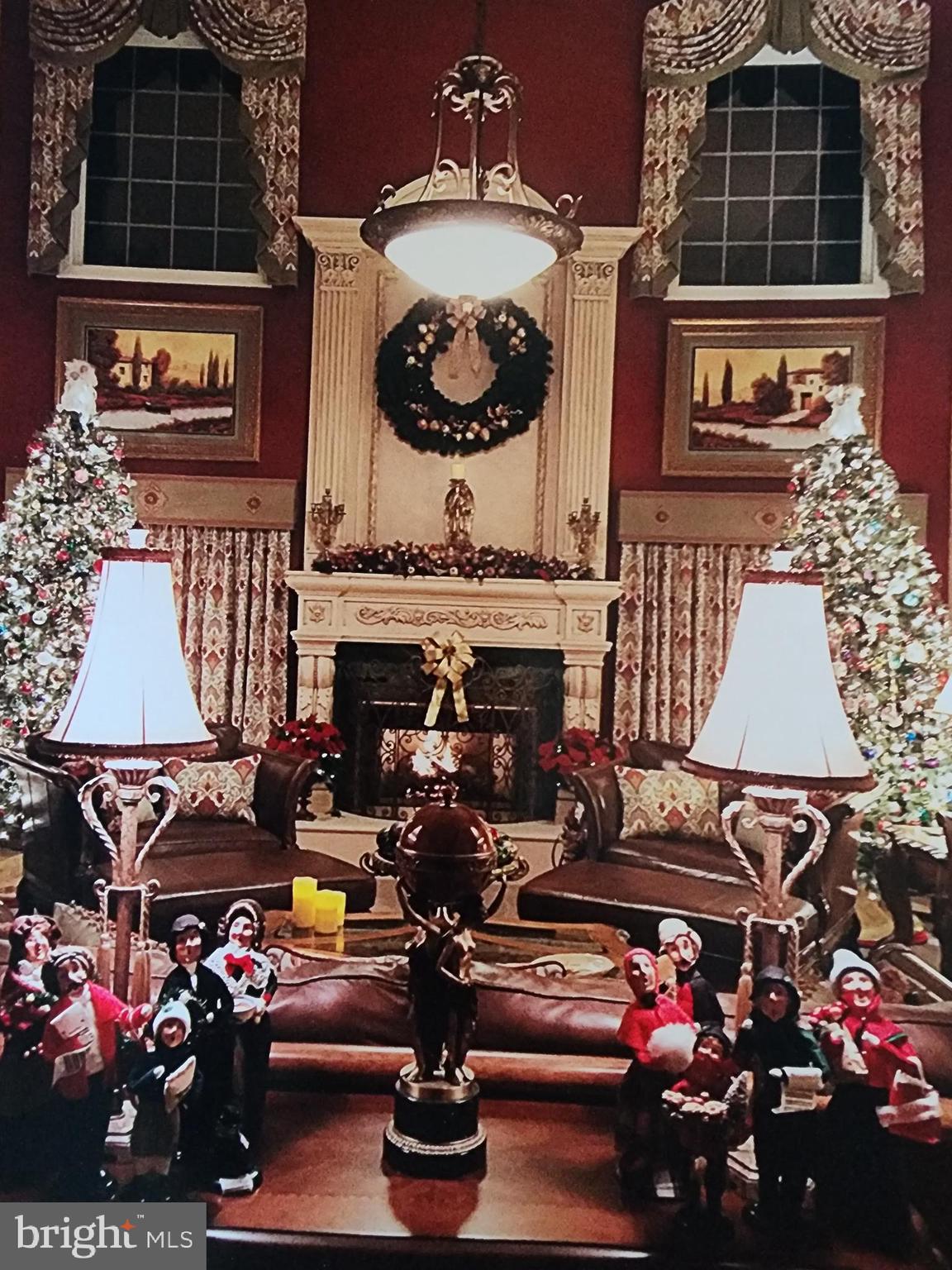 RIVERCREST - Residential