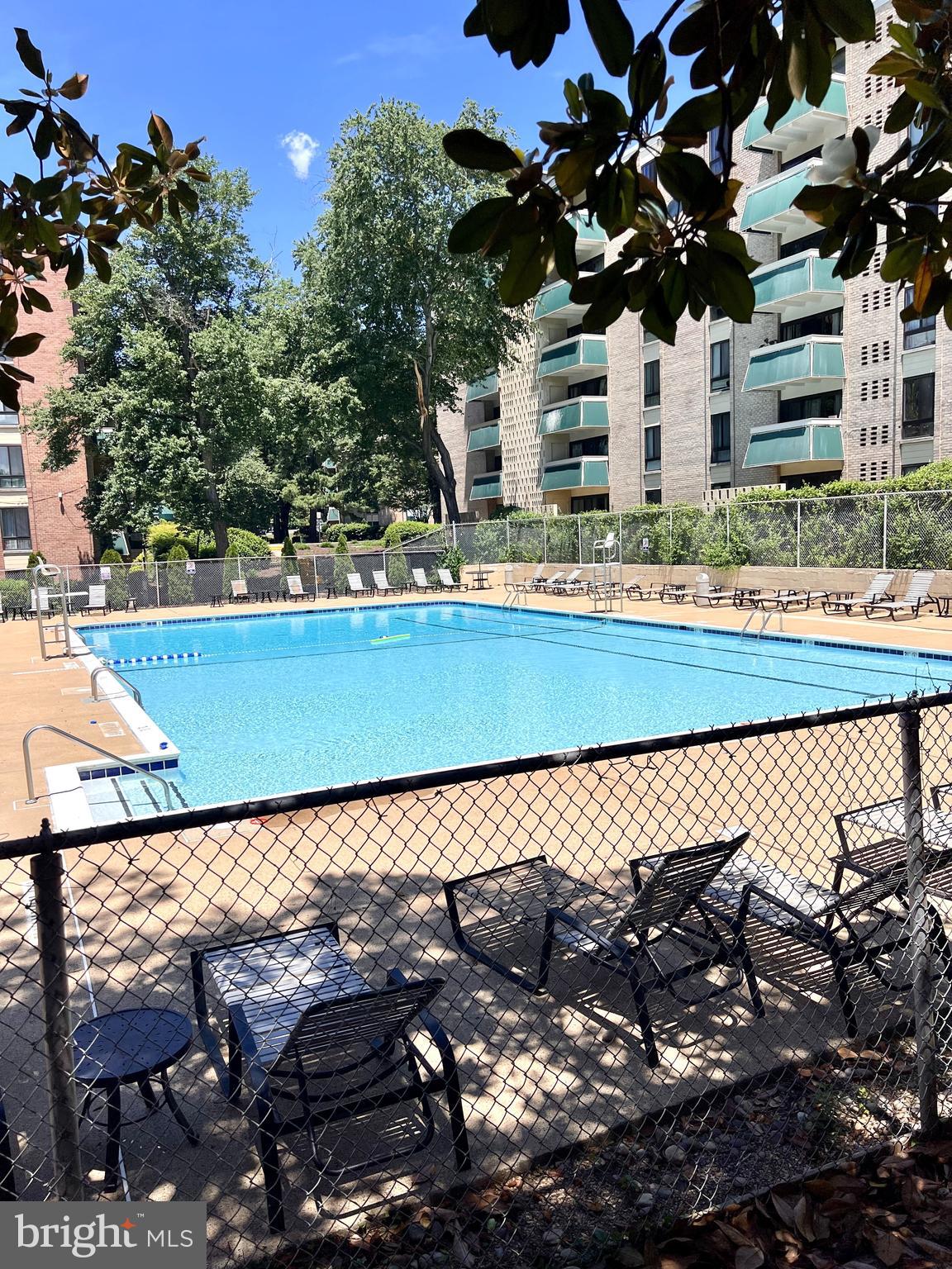 LAFAYETTE PARK CONDOMINIUM - Residential